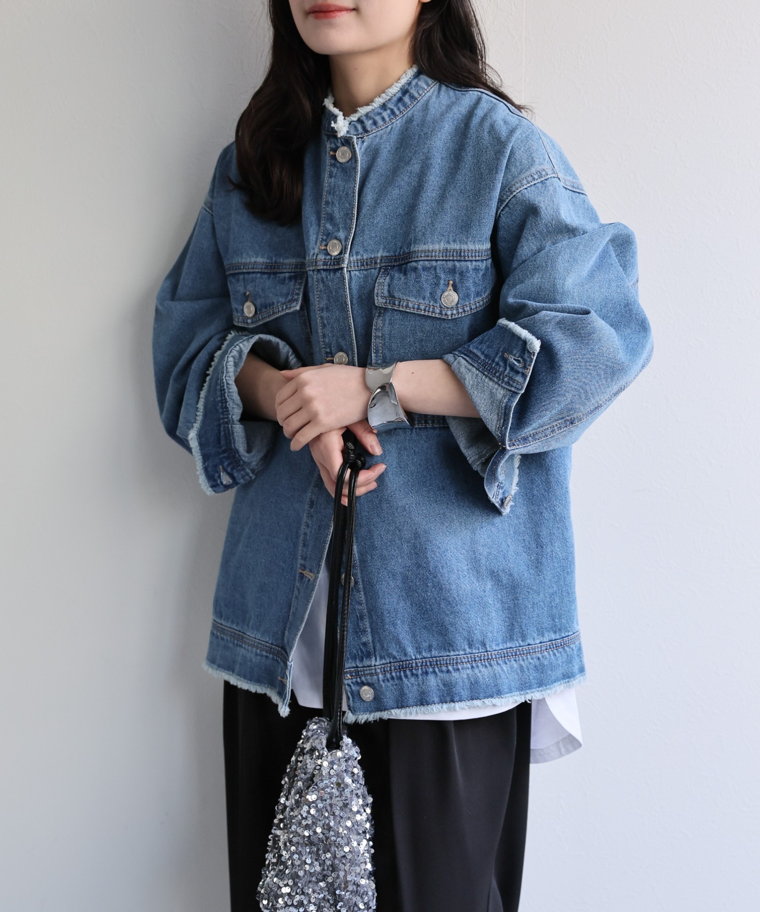 ブルー