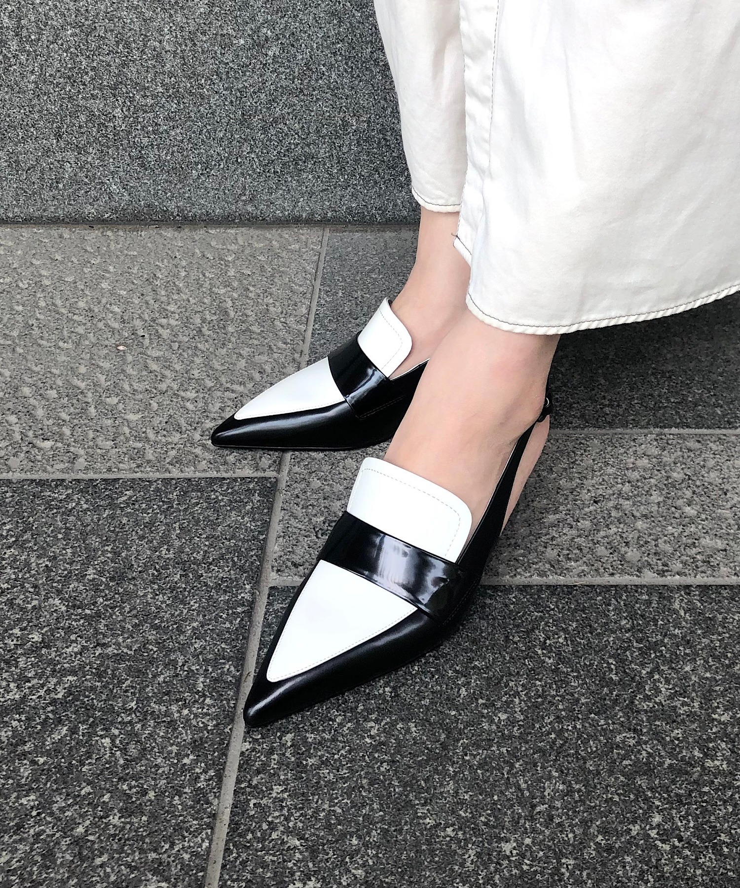ダブルベルトパンプス Jeffrey Campbell│Jeffrey Campbell OFFICIAL ONLINE STORE （ ジェフリーキャンベル）OFFICIAL ONLINE STORE公式通販