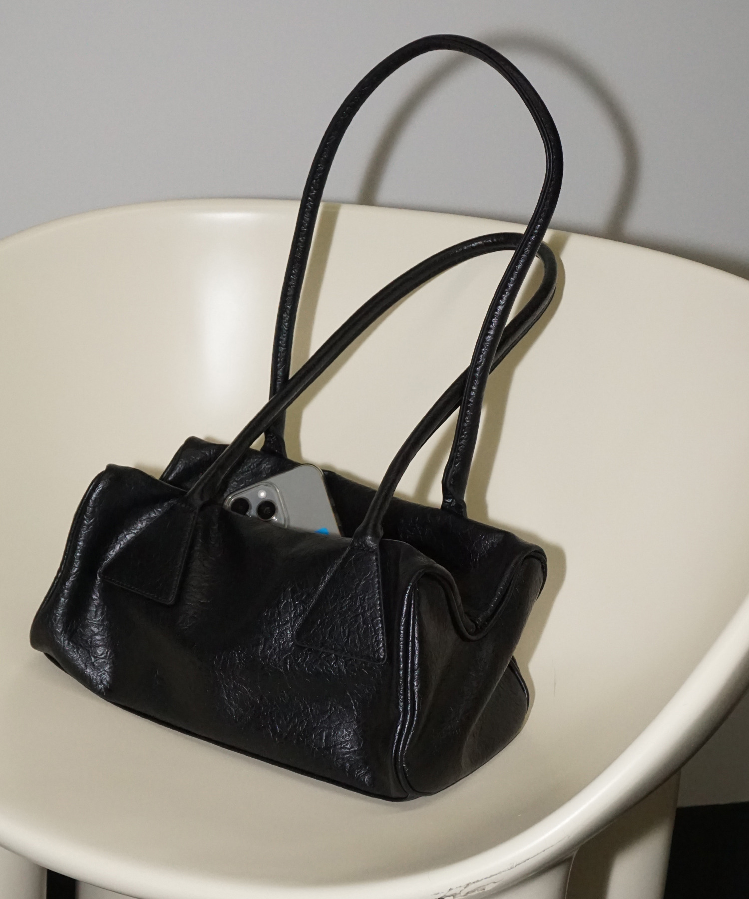 【美品】3.1 Phillip Lim ボストンバッグ　ダブルハンドル　ブラック トライアングル テクスチャー ボストンバッグ cha26s001-ファッション