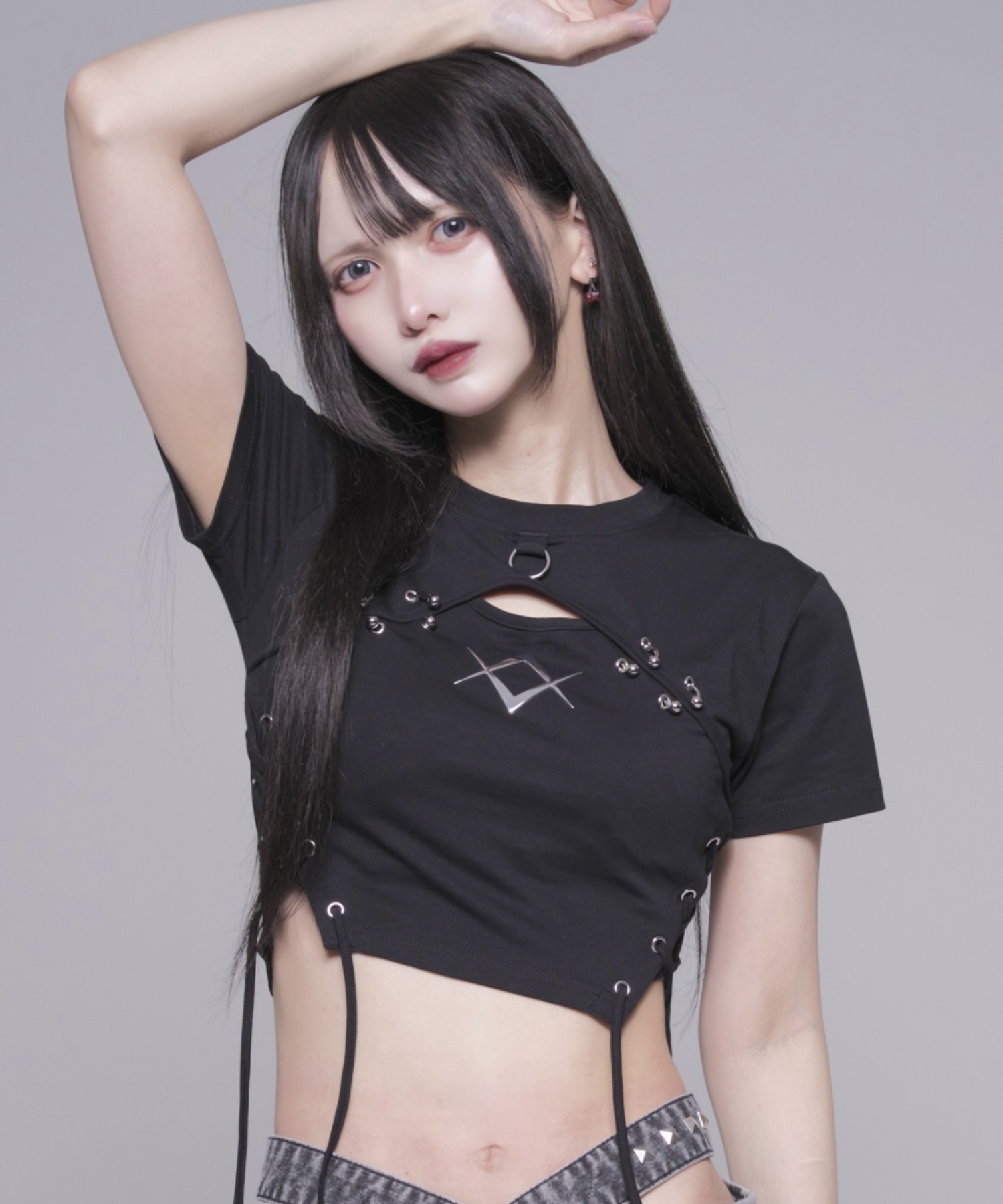 REFLEM/レフレム』レースアップクロップドTシャツ/ハーフスリーブ