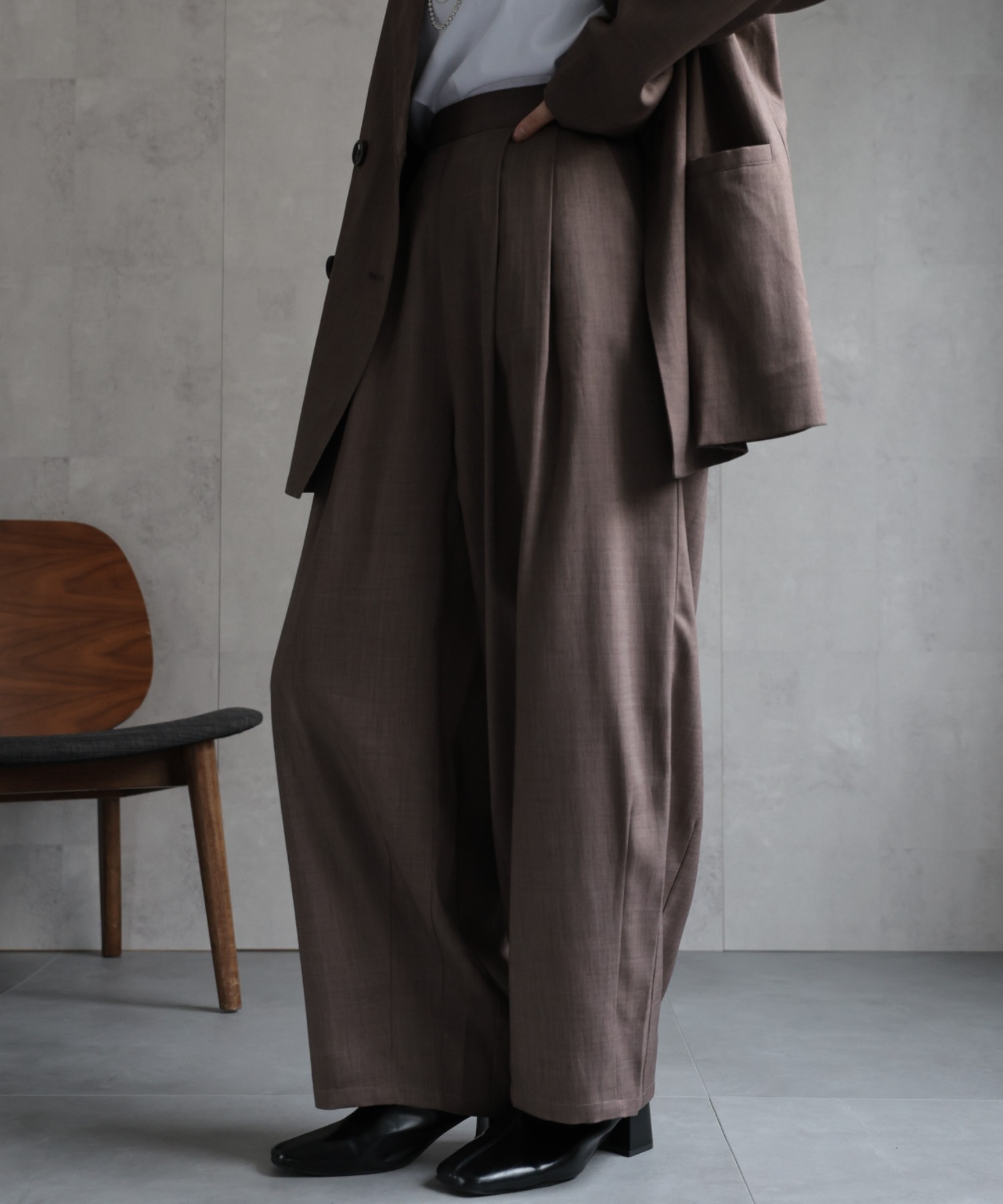 model：156cm 着用サイズ：MEDIUM