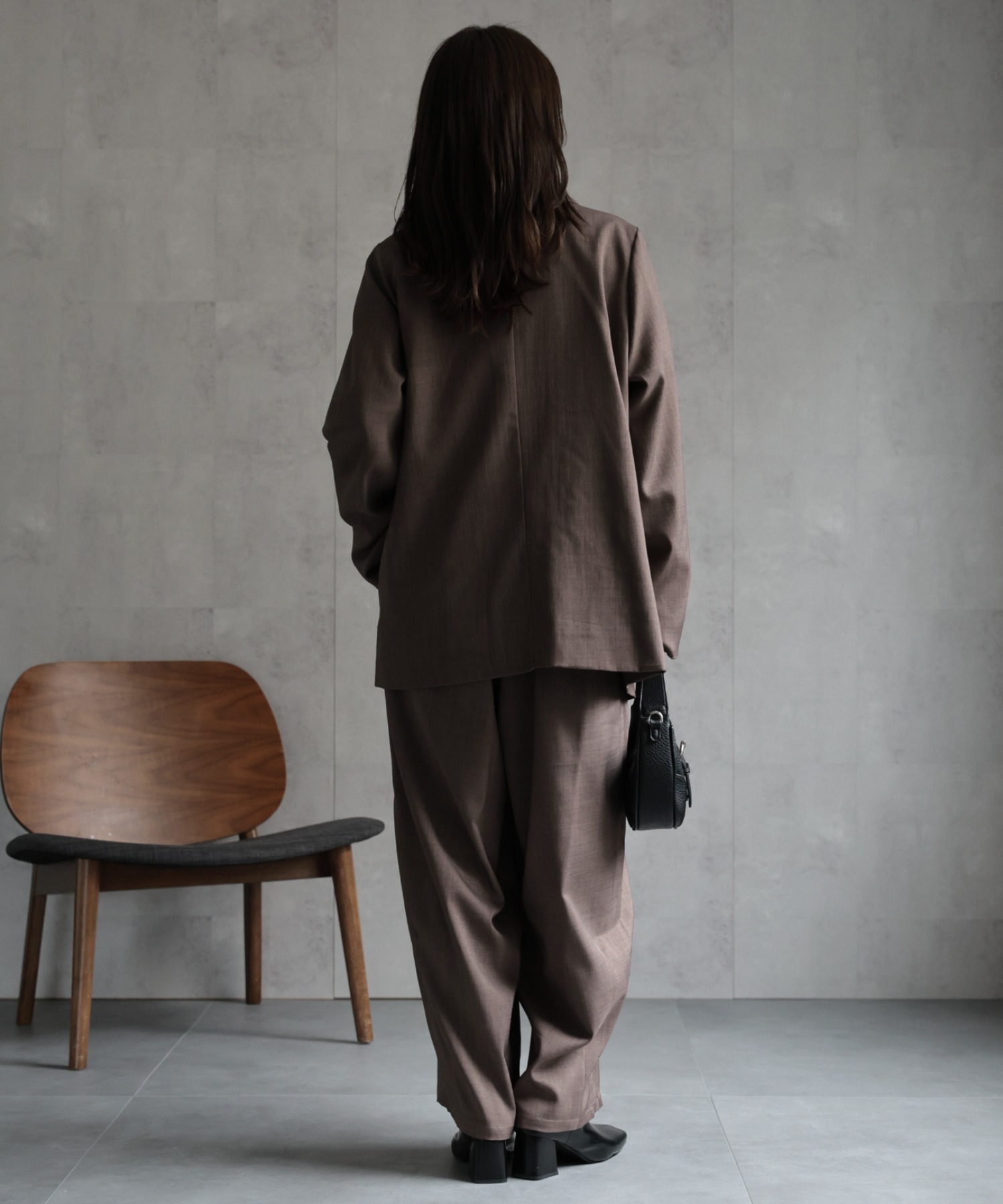 model：156cm 着用サイズ：MEDIUM