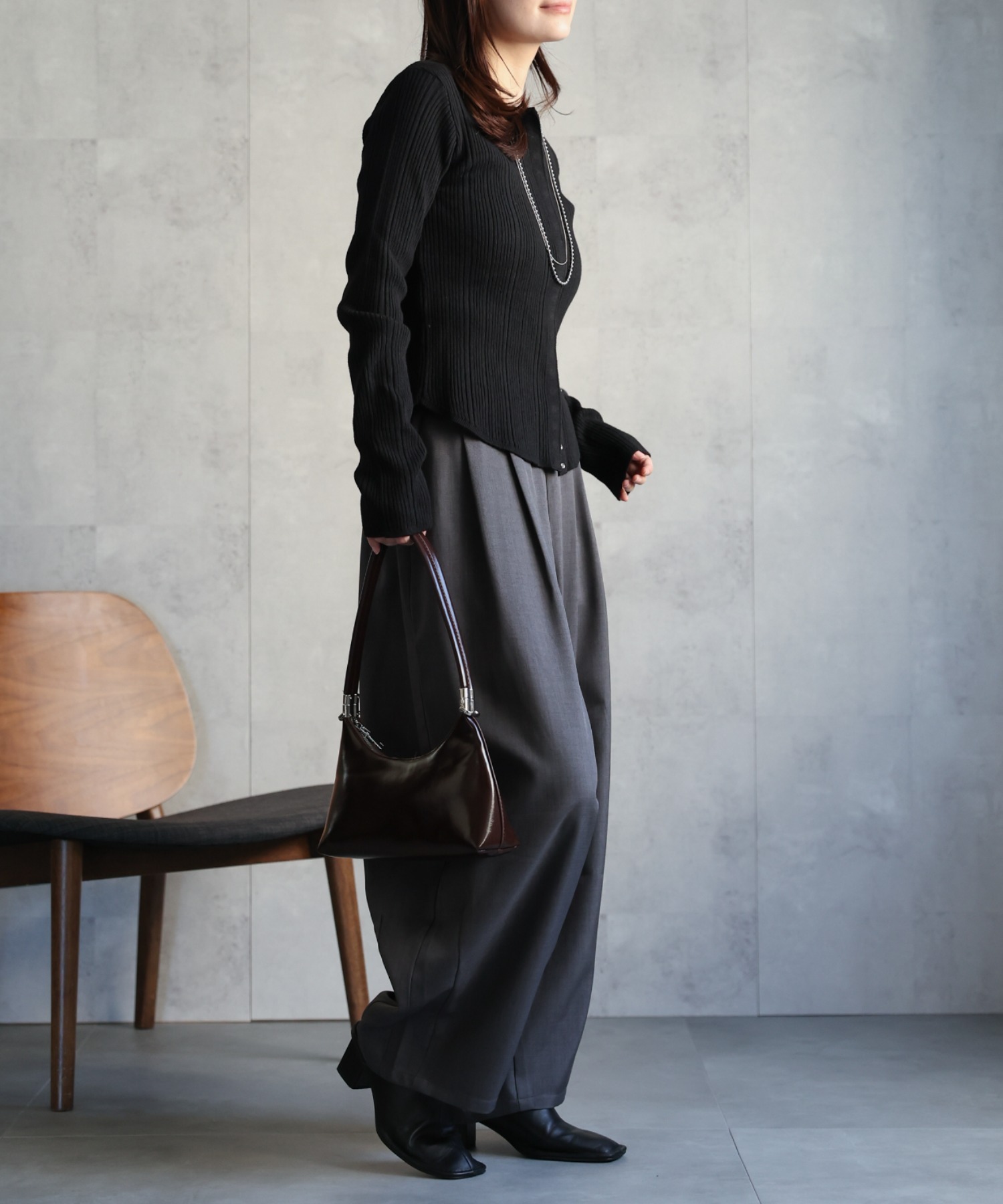 model：156cm 着用サイズ：MEDIUM