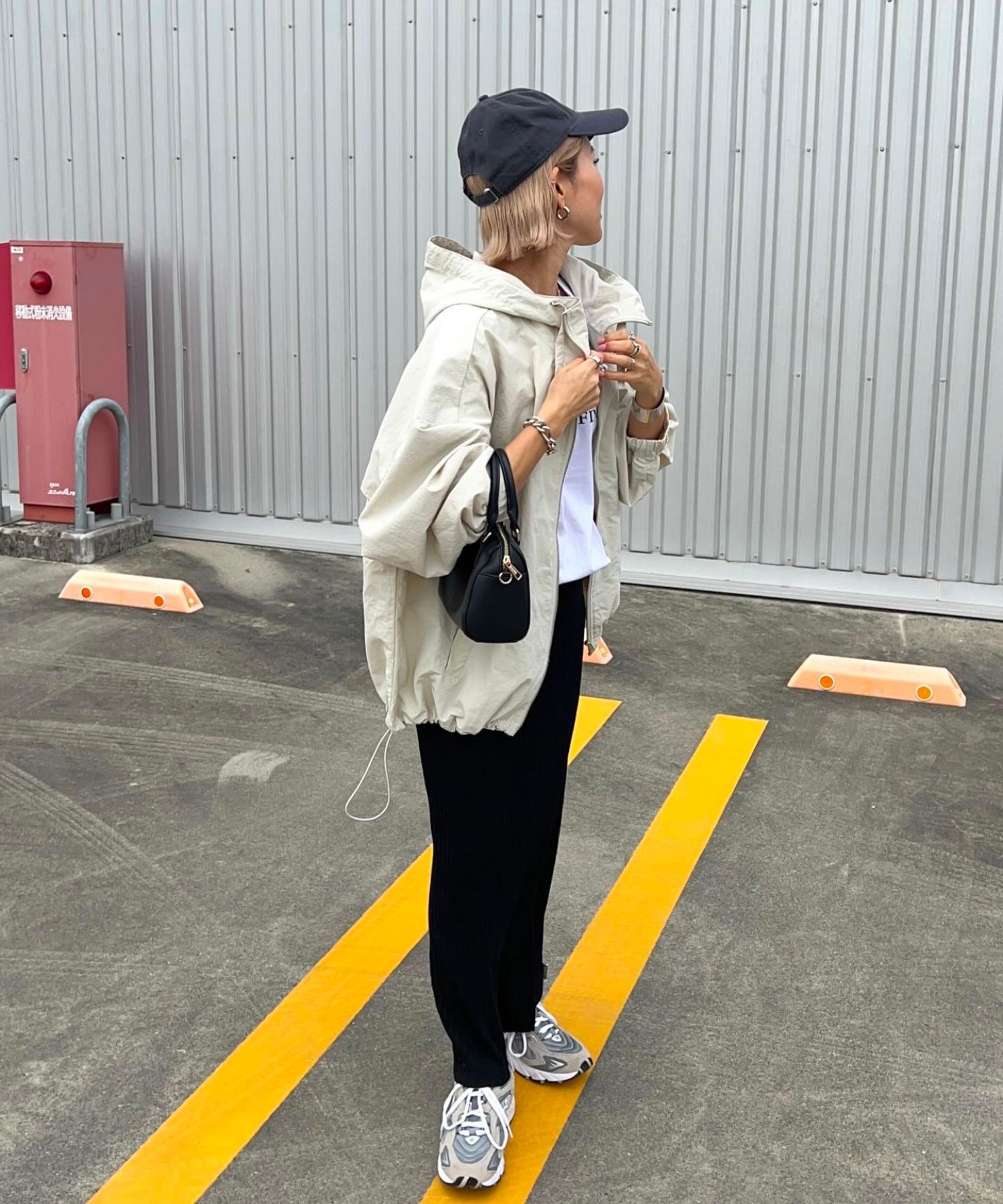 model：H158 着用サイズ：FREE