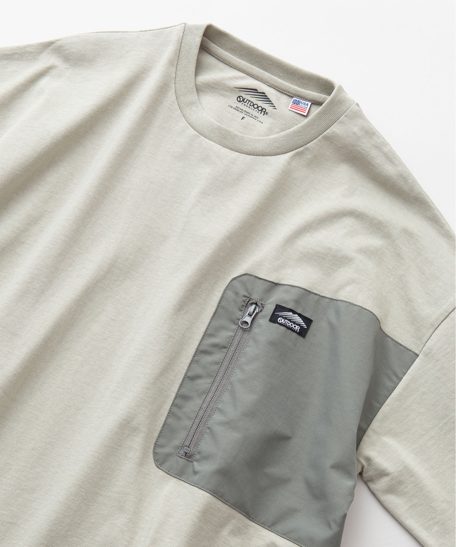 USAコットン　ポケット付き  ビッグシルエット　ワンポイントブランドロゴ　Tシャツ