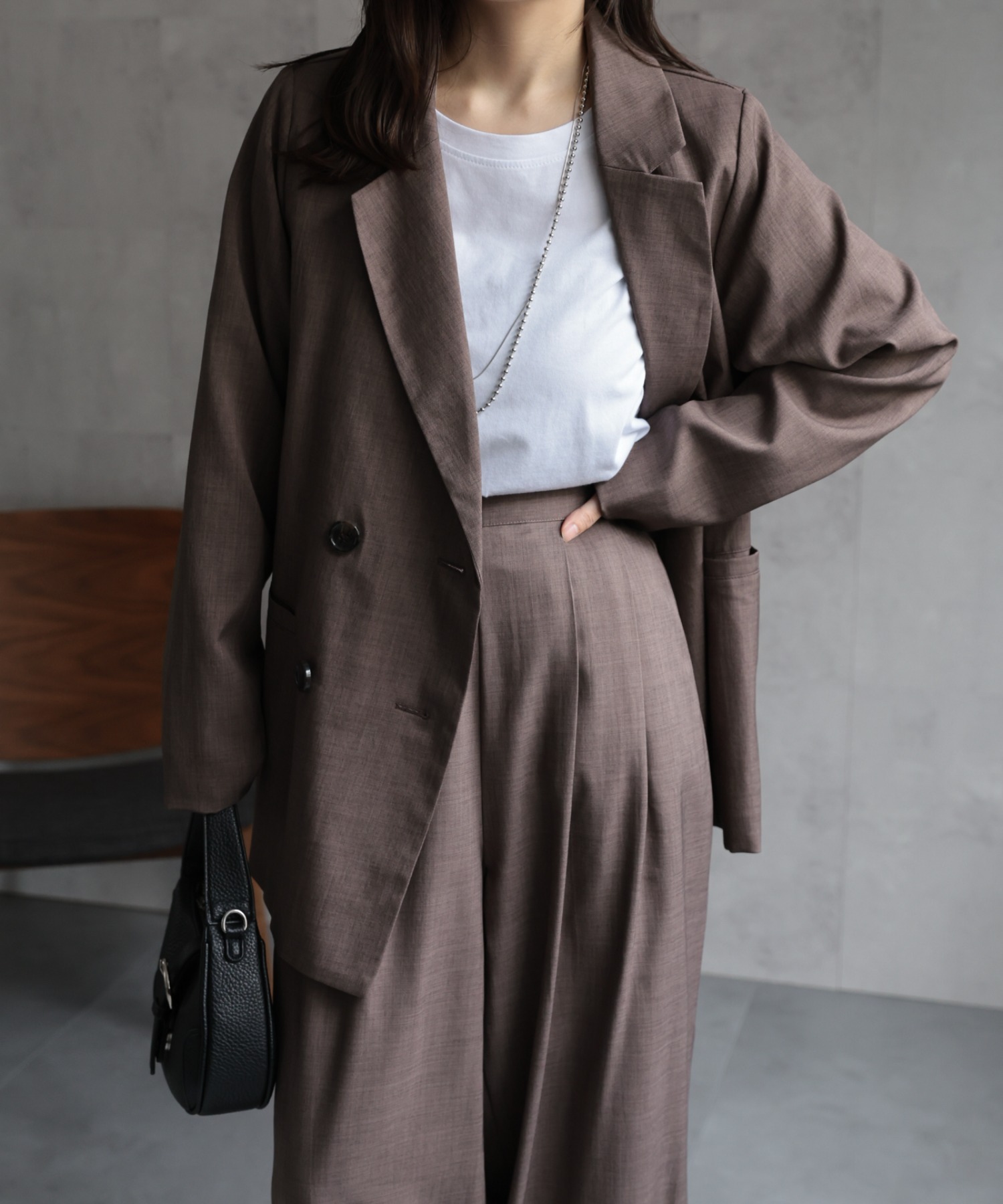 model：156cm 着用サイズ：FREE
※マーブルボタン