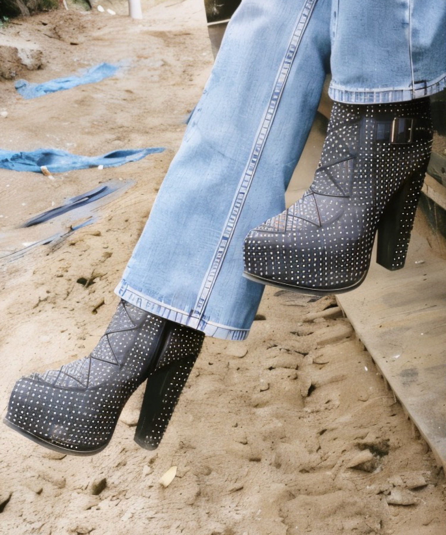 スタッズデザイン プラットフォームロングブーツ Jeffrey Campbell