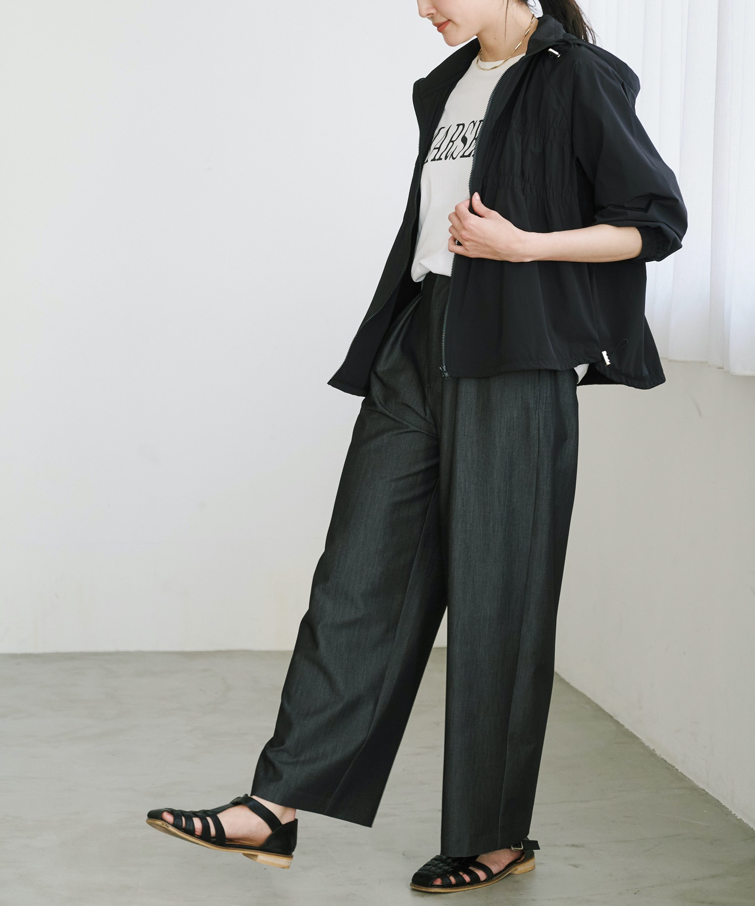 エマテイラー　ノーカラードロストギャザーブルゾン　24SS 黒 UVカット2wayギャザーブルゾン Emma Taylor│STYLEDOOR スタイルドア