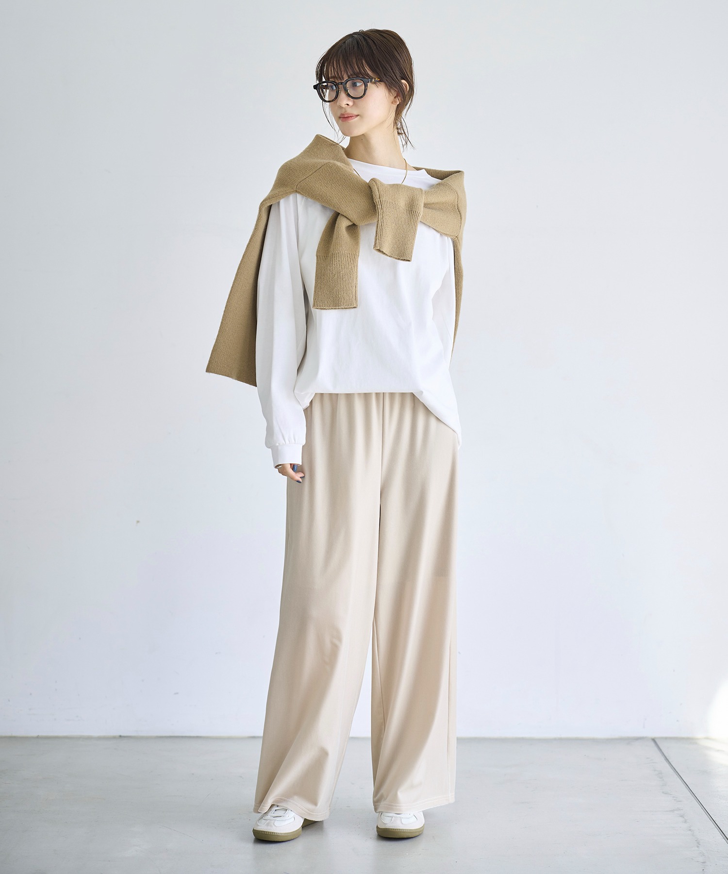 model：H166　着用サイズ：F