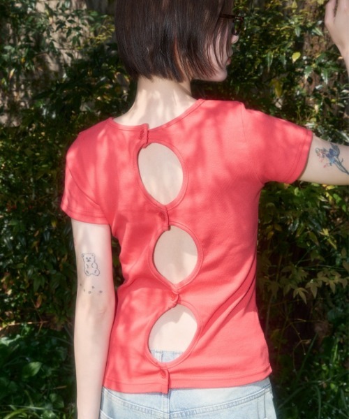 [FANCY CLUB] Tシャツ 半袖 BACK SLIT TEE (2color) A'GEM/9 × .kom 『FANCY CLUB/ファンシークラブ』 Back Slit