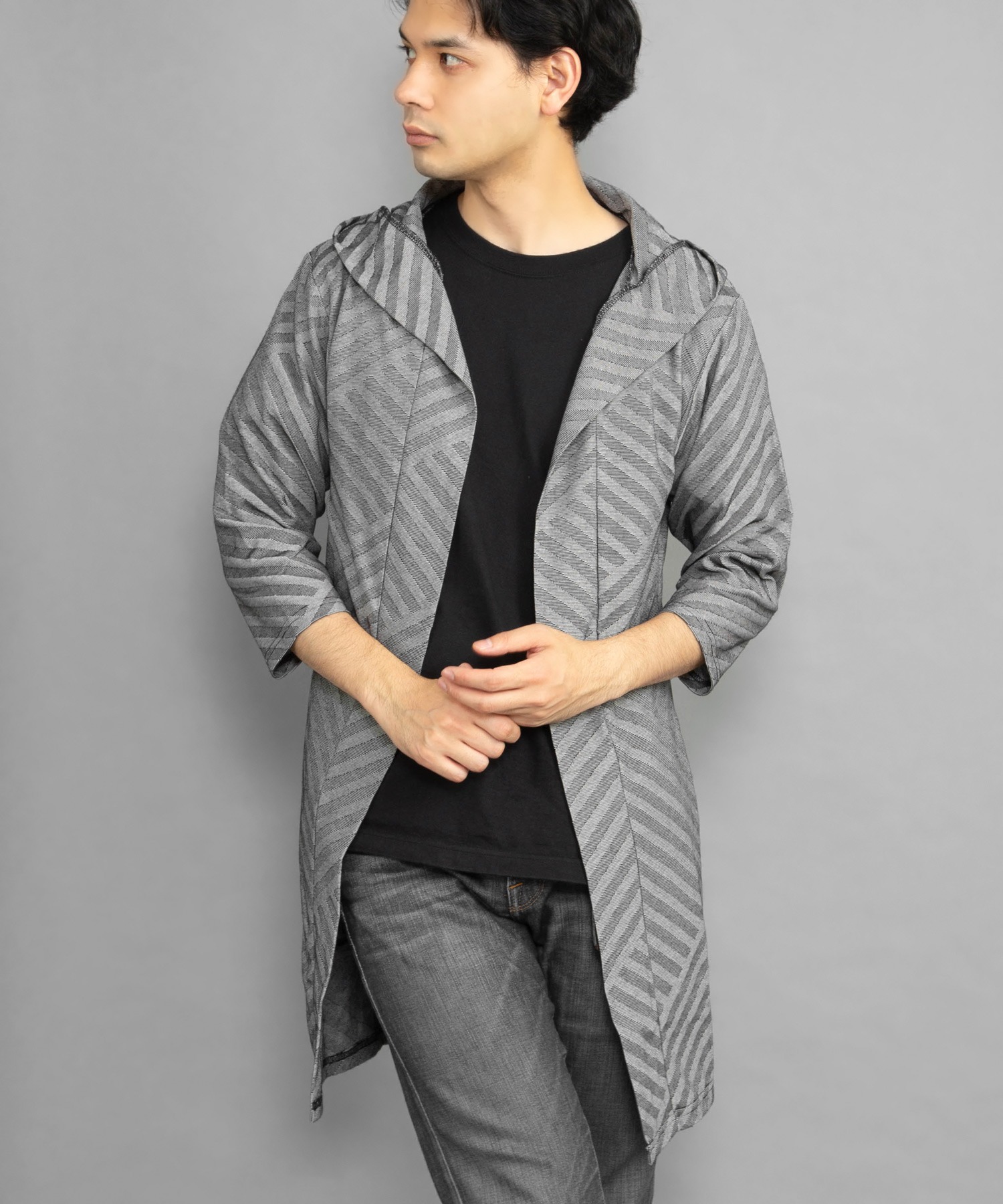 Cercass 夏セール開催中 Bg W フード付きガウン7分袖 バイアス柄