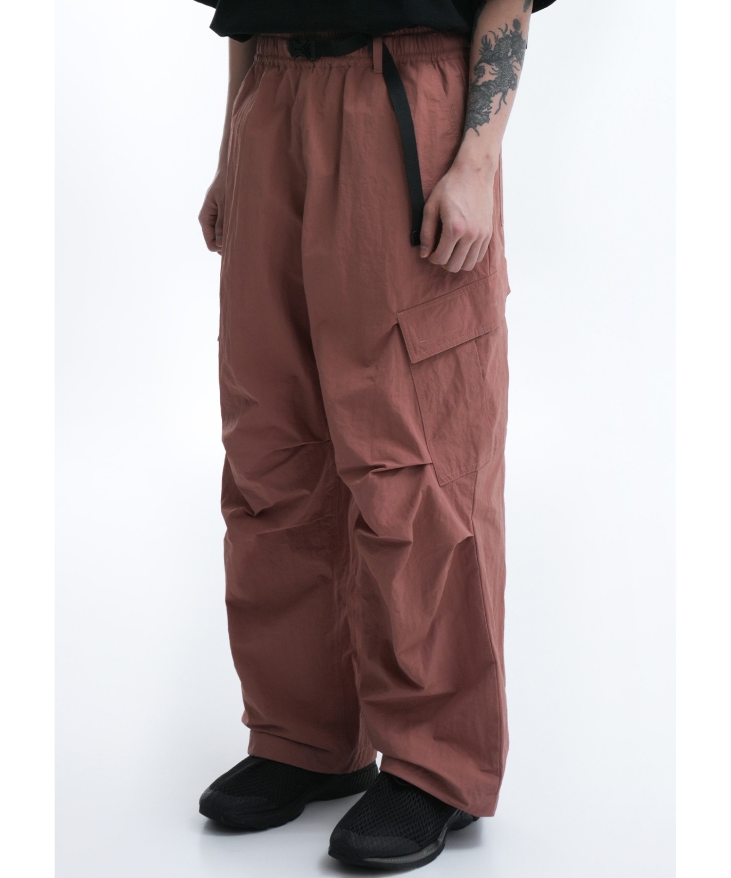 OY/オーワイ』 NYLON CARGO PANTS/ナイロン カーゴパンツ OY│A'GEM/9×.KOM【公式】｜韓国・ストリートブランド通販サイト  エージェムナイン ドットケーオーエム