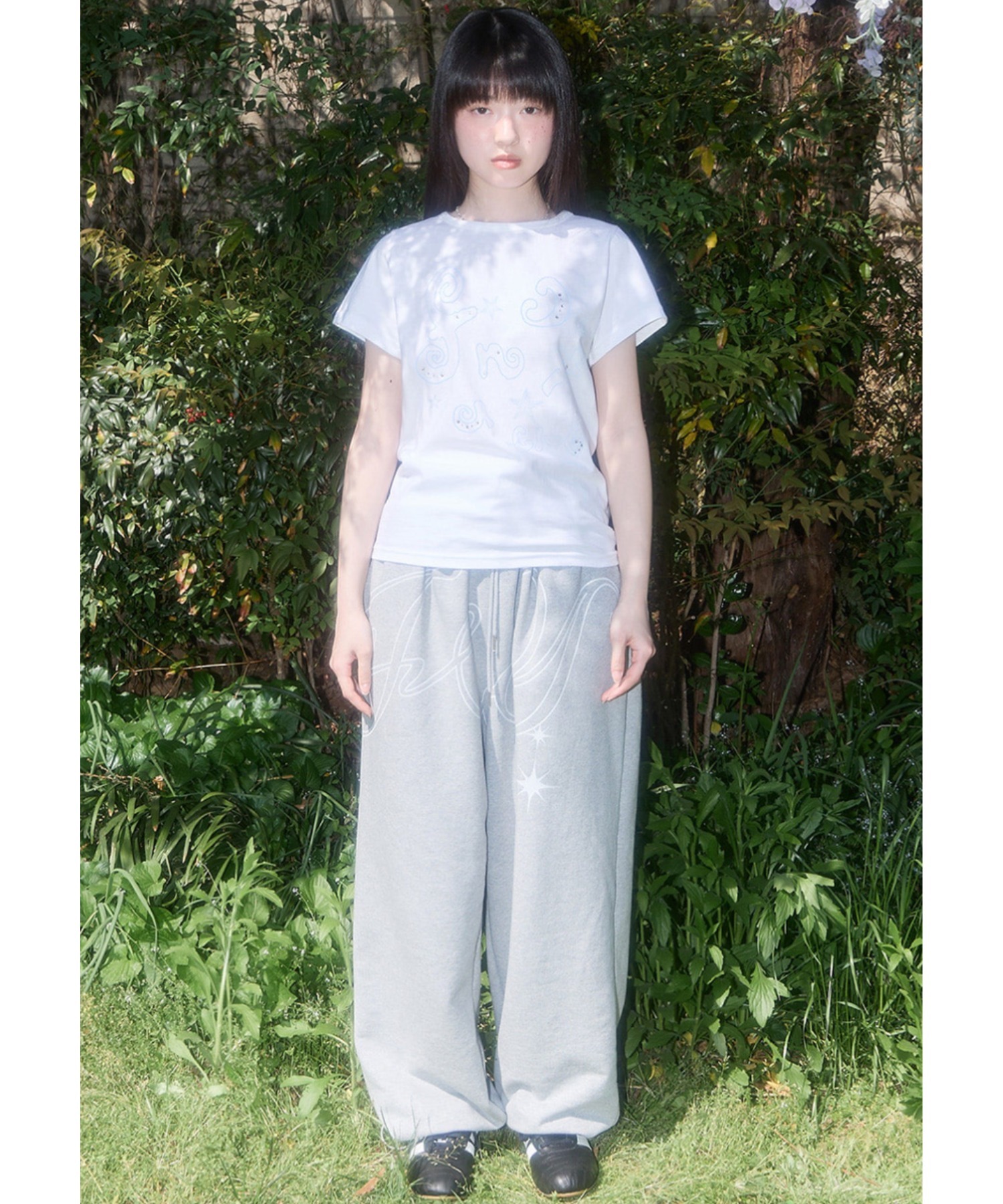 [TMAKER] SILVER JELLY LETTERING CROP T-SHIRTS★韓國 SILVER JELLY LETTERING CROP T-SHIRTS LV - 감도 깊은 취향