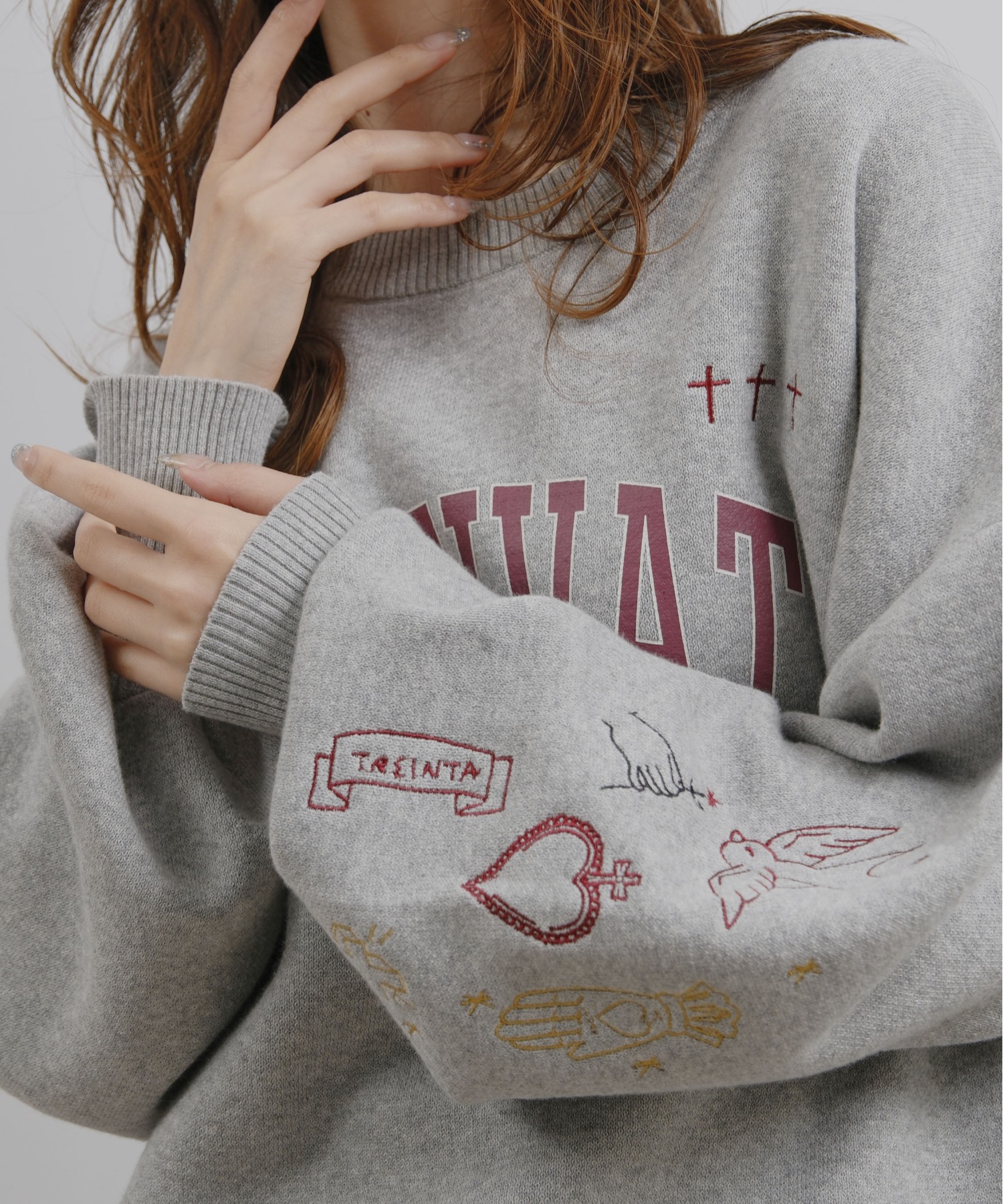 スウェットライクロゴ刺繍ニット Palm Riche│Eimee Law & LHELBIE