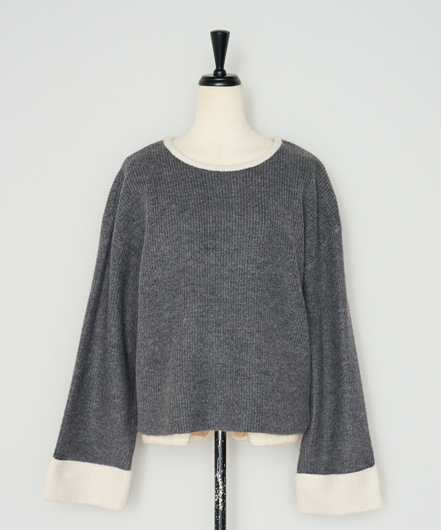 CHARCOAL-GRAY