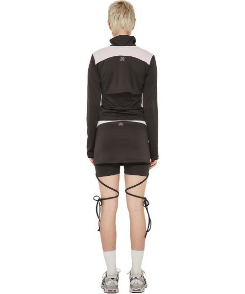 ★CRANK★GLOSSY PADDED PANTS_BEIGE★正規品/韓国直送料込/人気 A'GEM/9 × .kom『CRANK/クランク』MESH SLEEVELESS & TRACK TOP