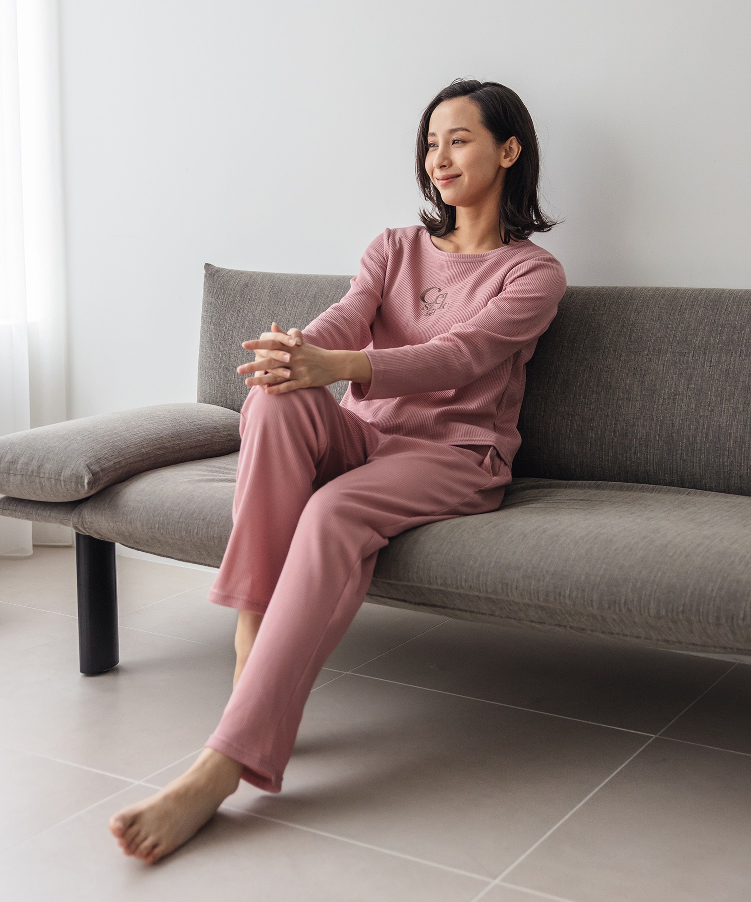 model：H157 着用サイズ：WOMEN’S
