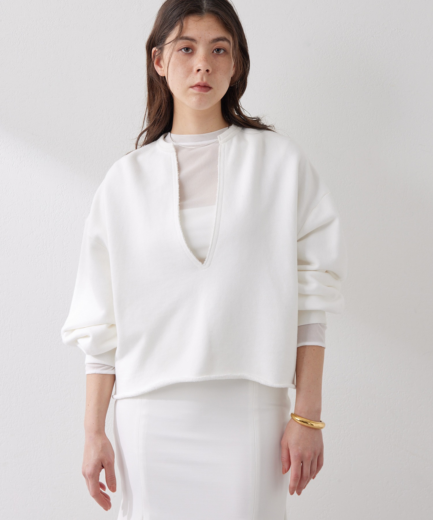 スウェットVネックプルオーバー２