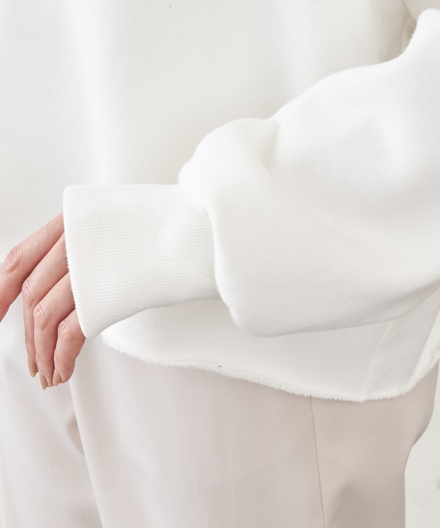 スウェットVネックプルオーバー２