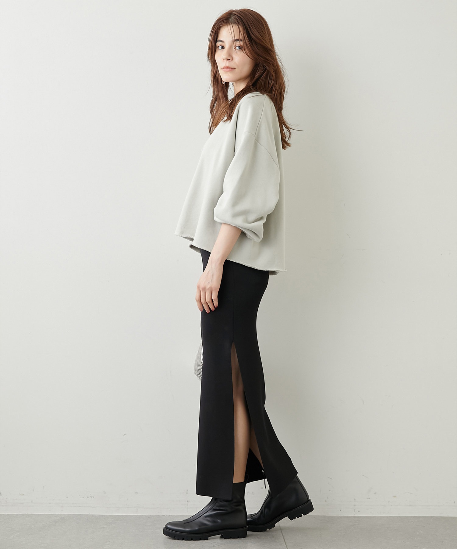 スウェットVネックプルオーバー２