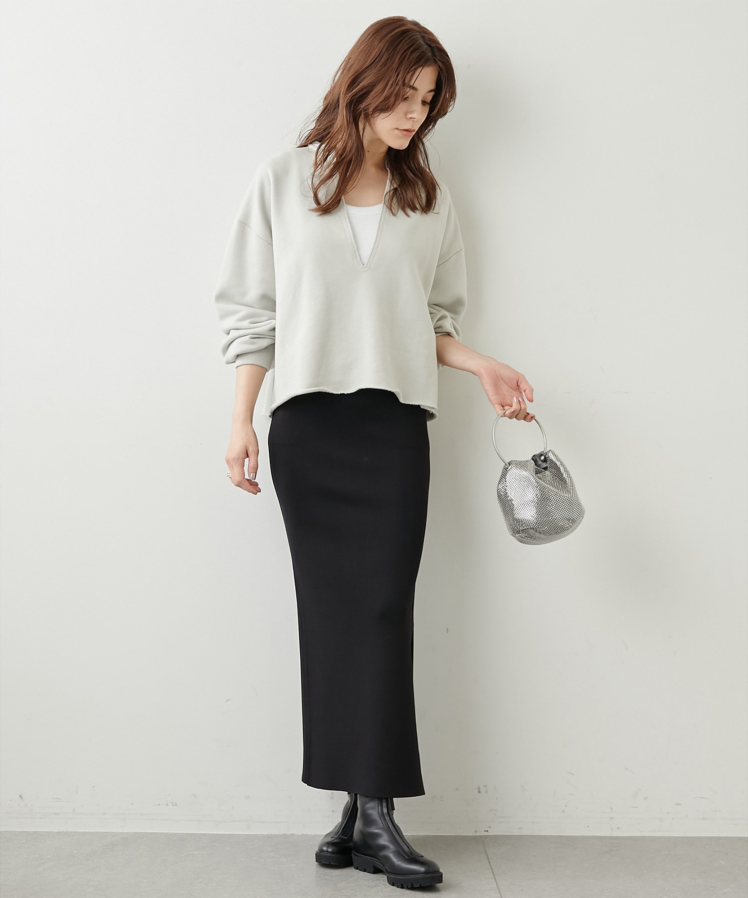 スウェットVネックプルオーバー２