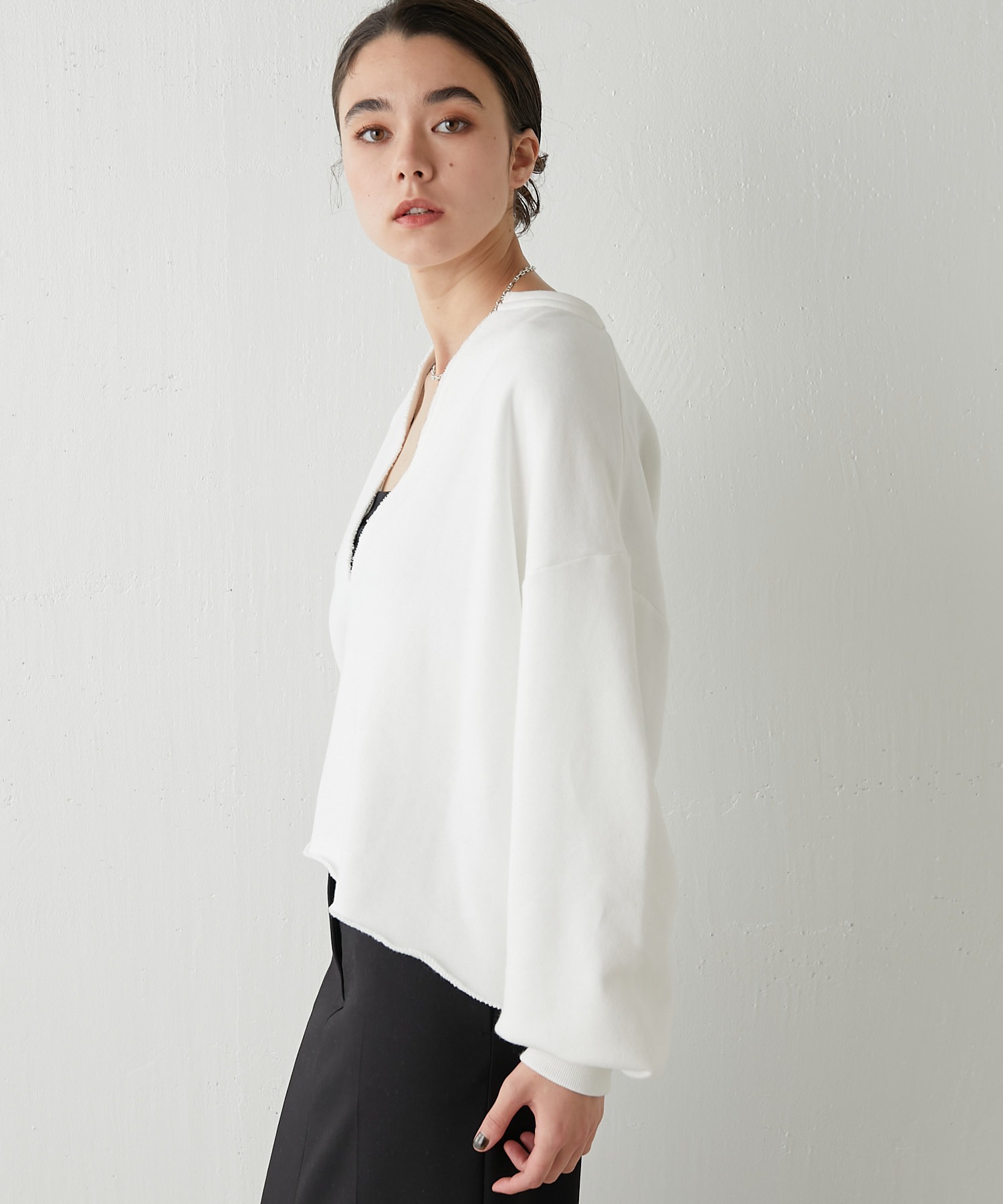 スウェットVネックプルオーバー２