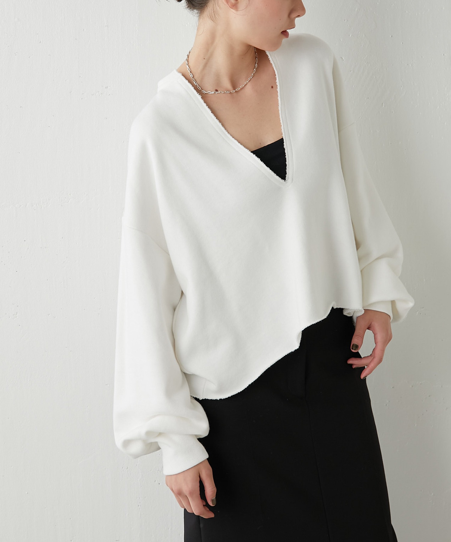 スウェットVネックプルオーバー２