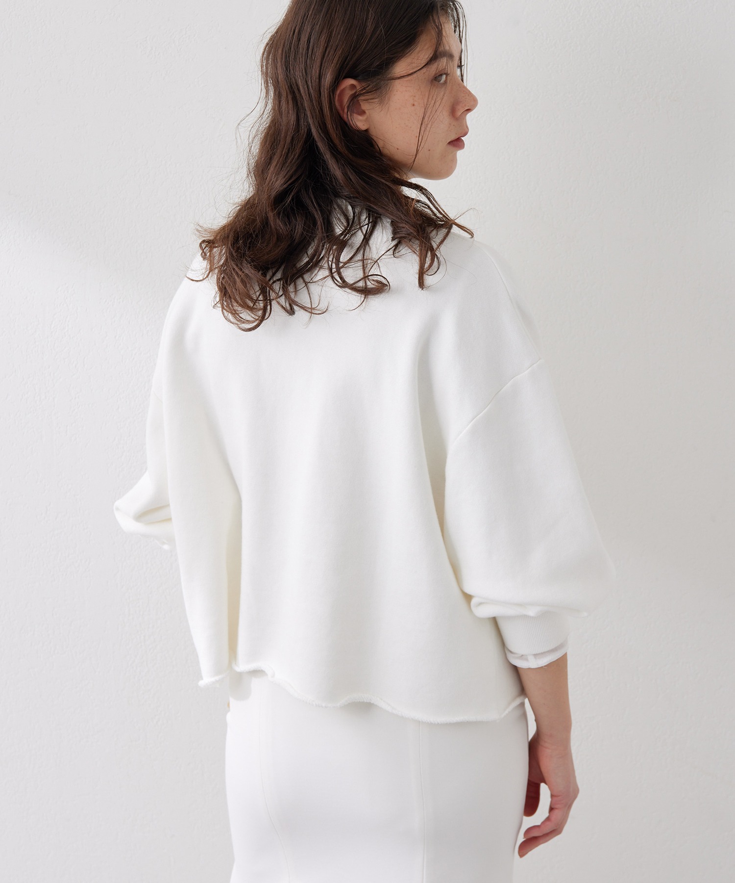 スウェットVネックプルオーバー２