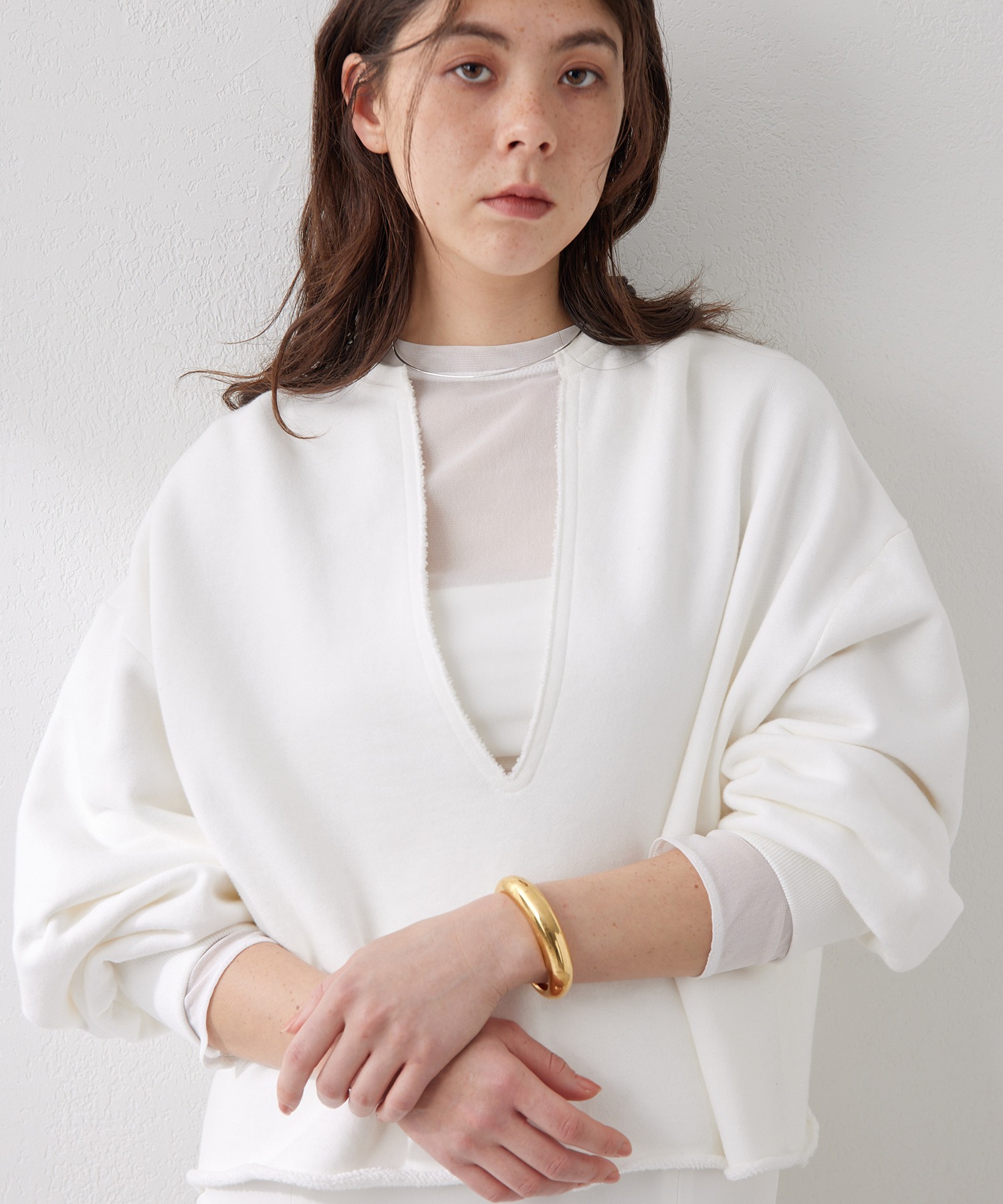 スウェットVネックプルオーバー２