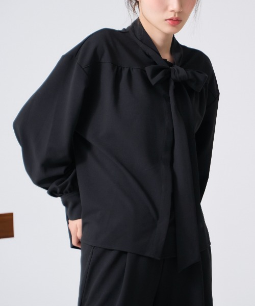 model：163cm / size：F