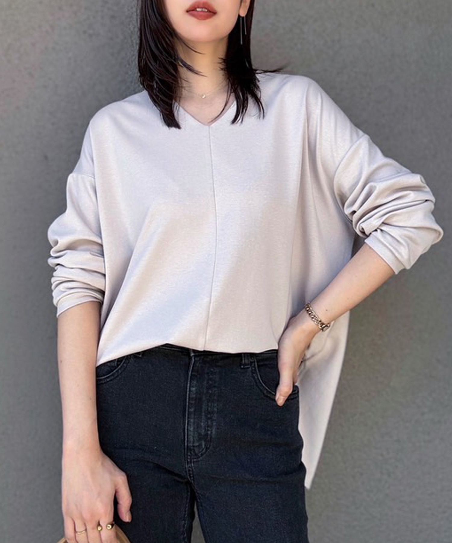 ライトダンボール抜き衿プルオーバー Emma Taylor│STYLEDOOR スタイルドア