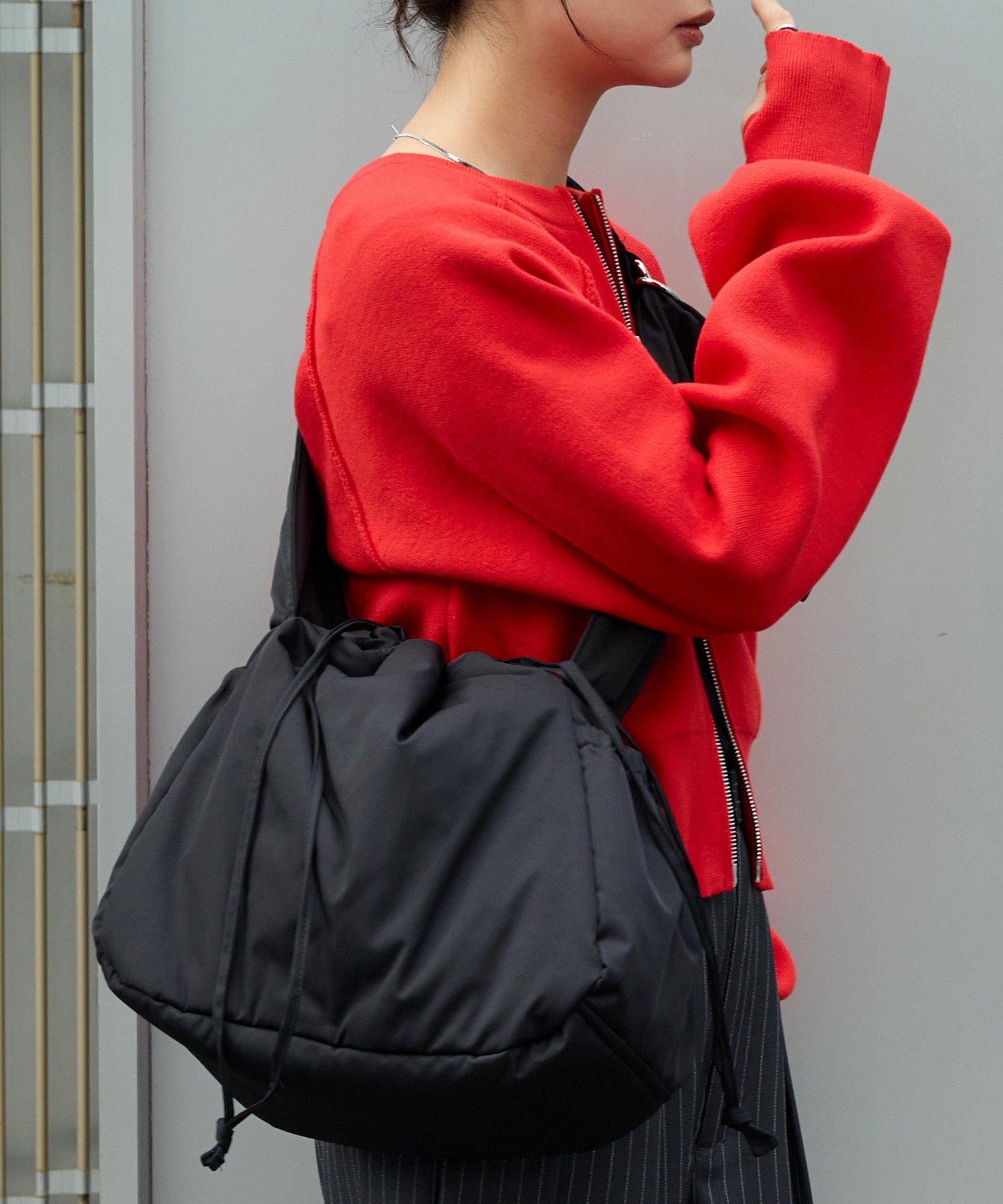 マルチWAY中綿入りパフィー巾着ショルダーバッグ MONO-MART│MONO-MART