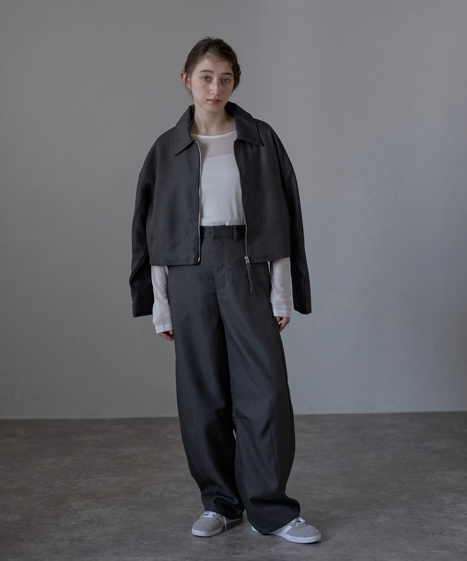 model：H164 着用サイズ：FREE