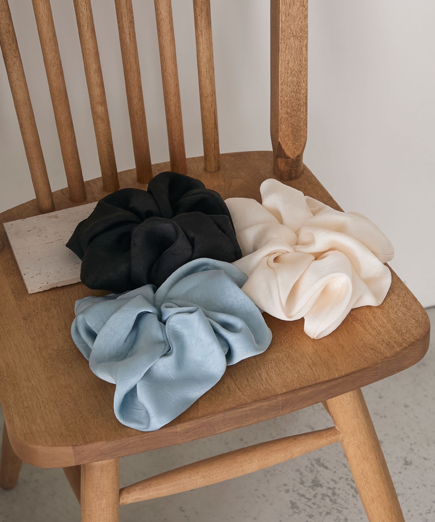 ☺︎☺︎シュシュ専売90ふんわりボリュームスーパービッグ花柄刺繍