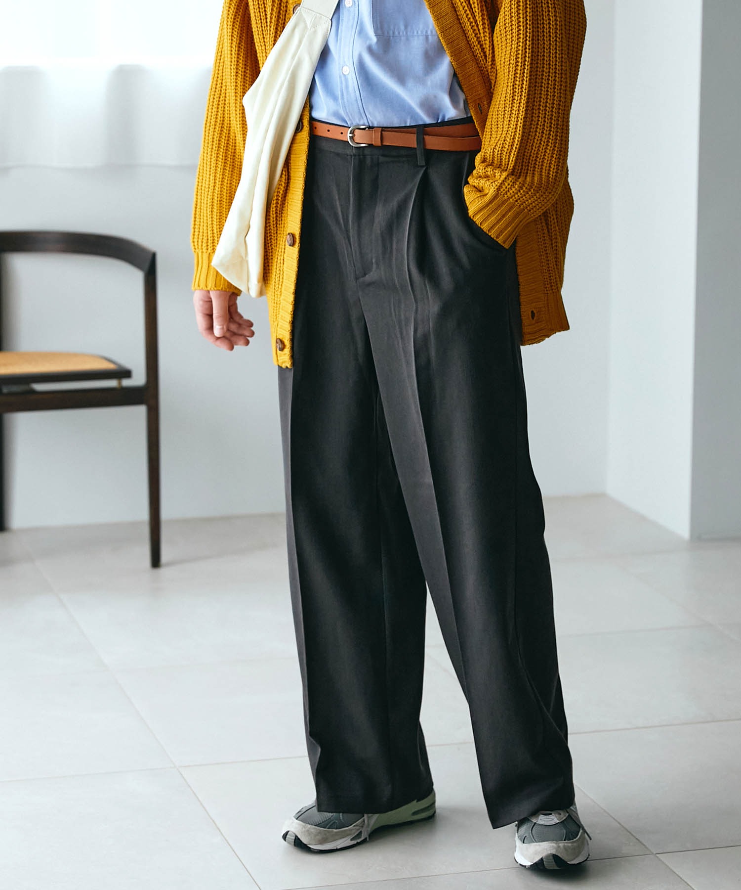 TRストレッチスーツ地 ストレート 1タック センタープレスイージーカラーワイドパンツ EMMA CLOTHES