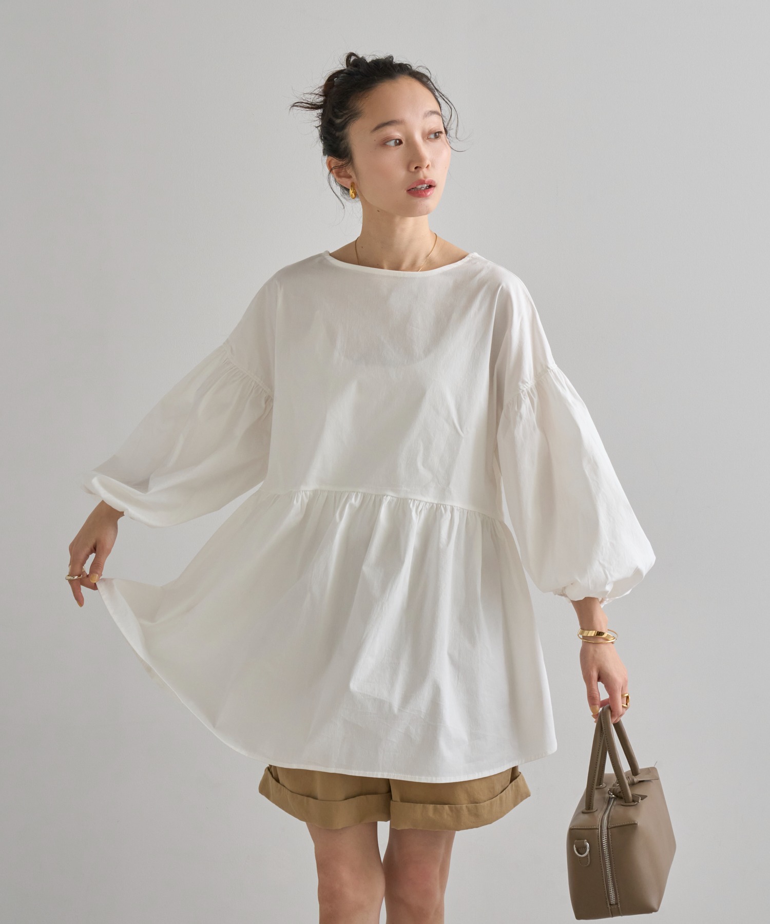 model：H161 着用サイズ：FREE