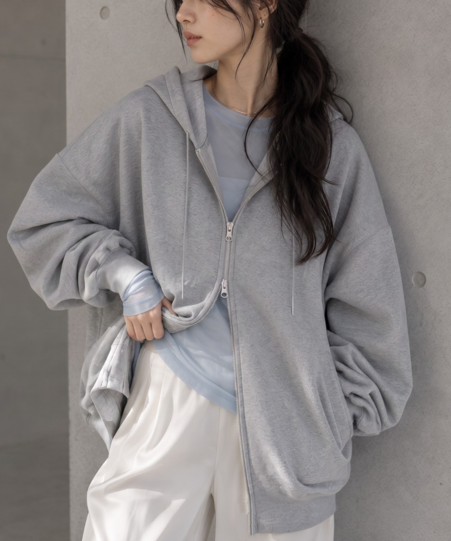 gray チュニック丈ver.
モデル身長：156cm