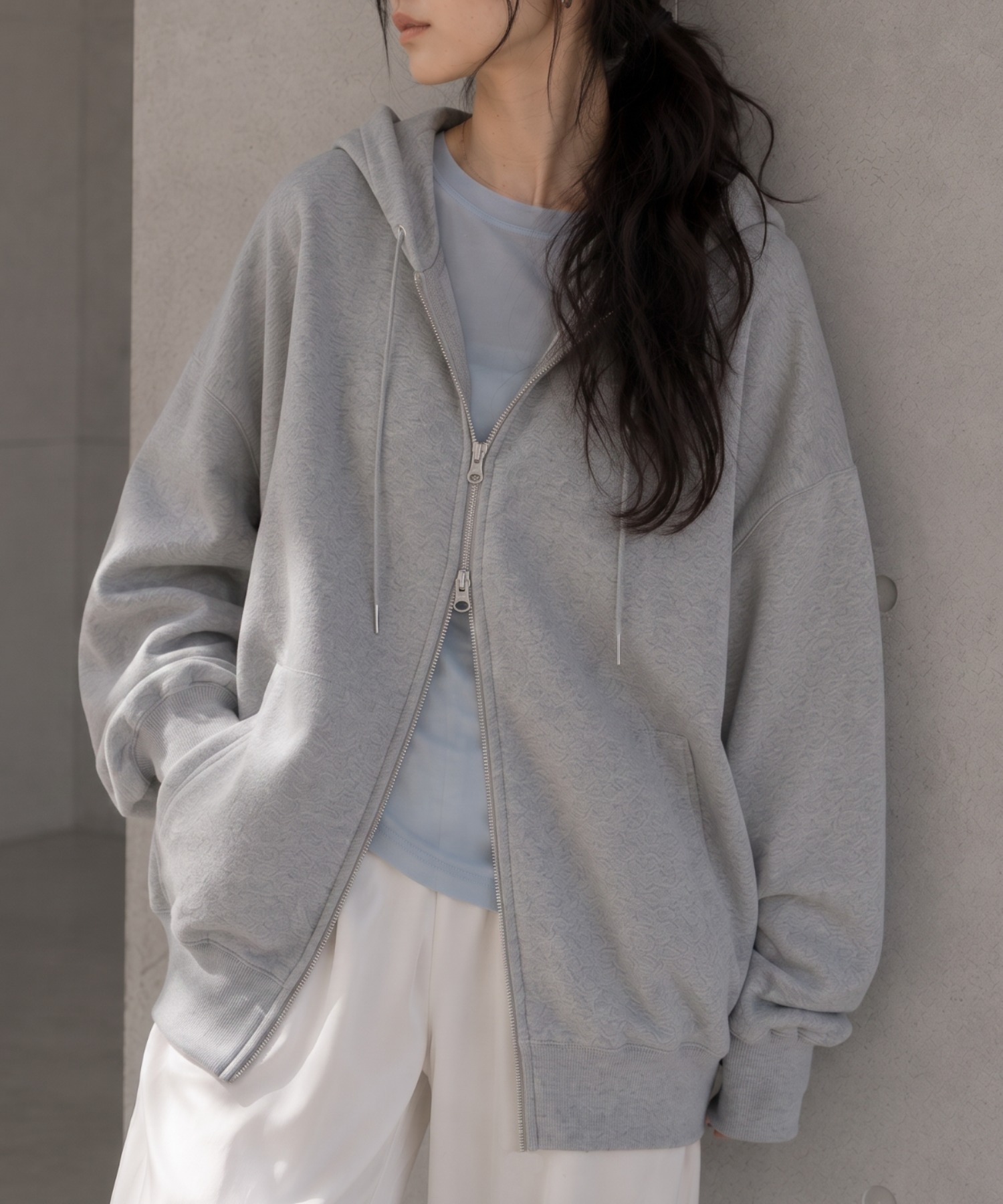 gray チュニック丈ver.
モデル身長：156cm