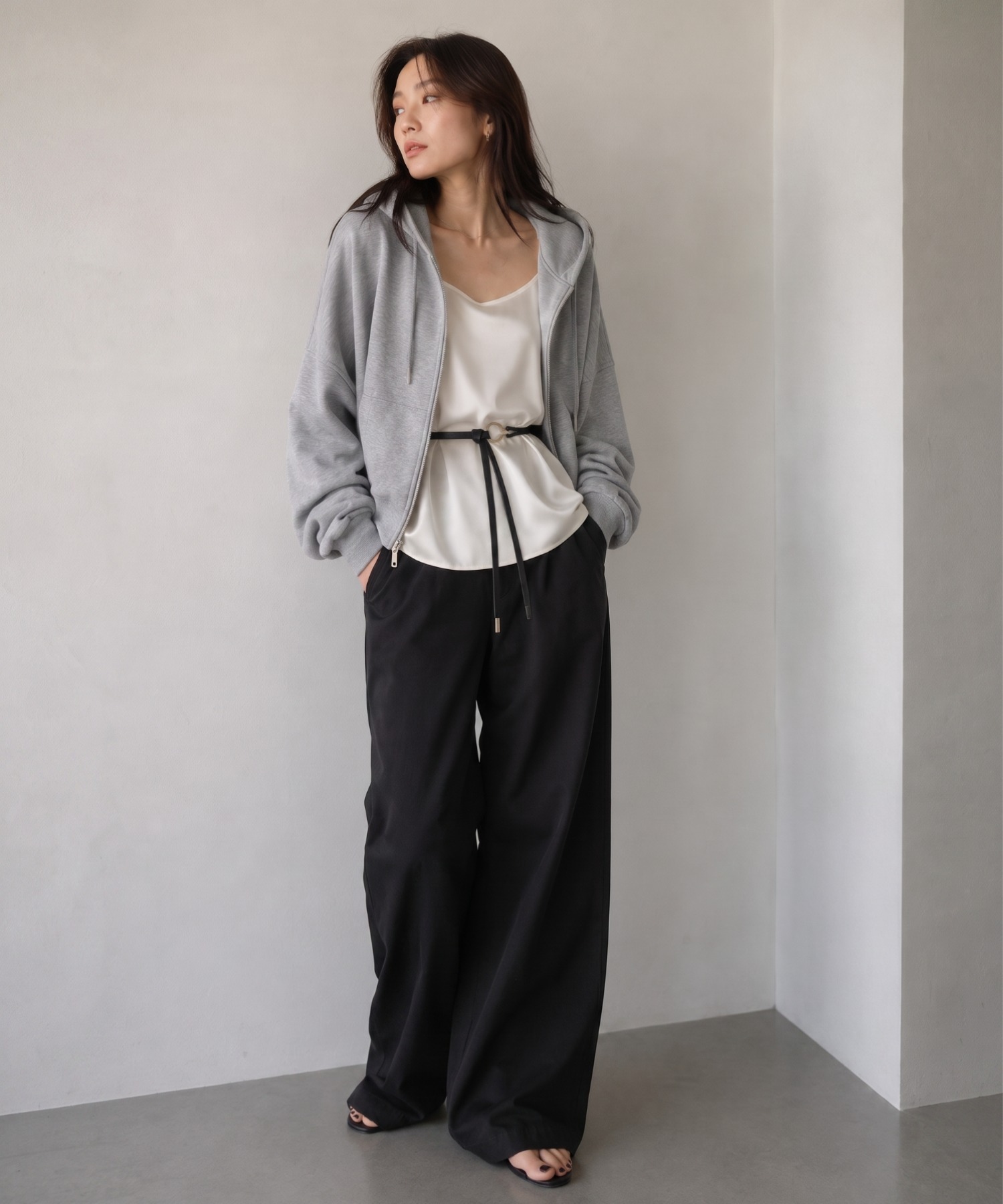 gray ショート丈ver.
モデル身長：157cm