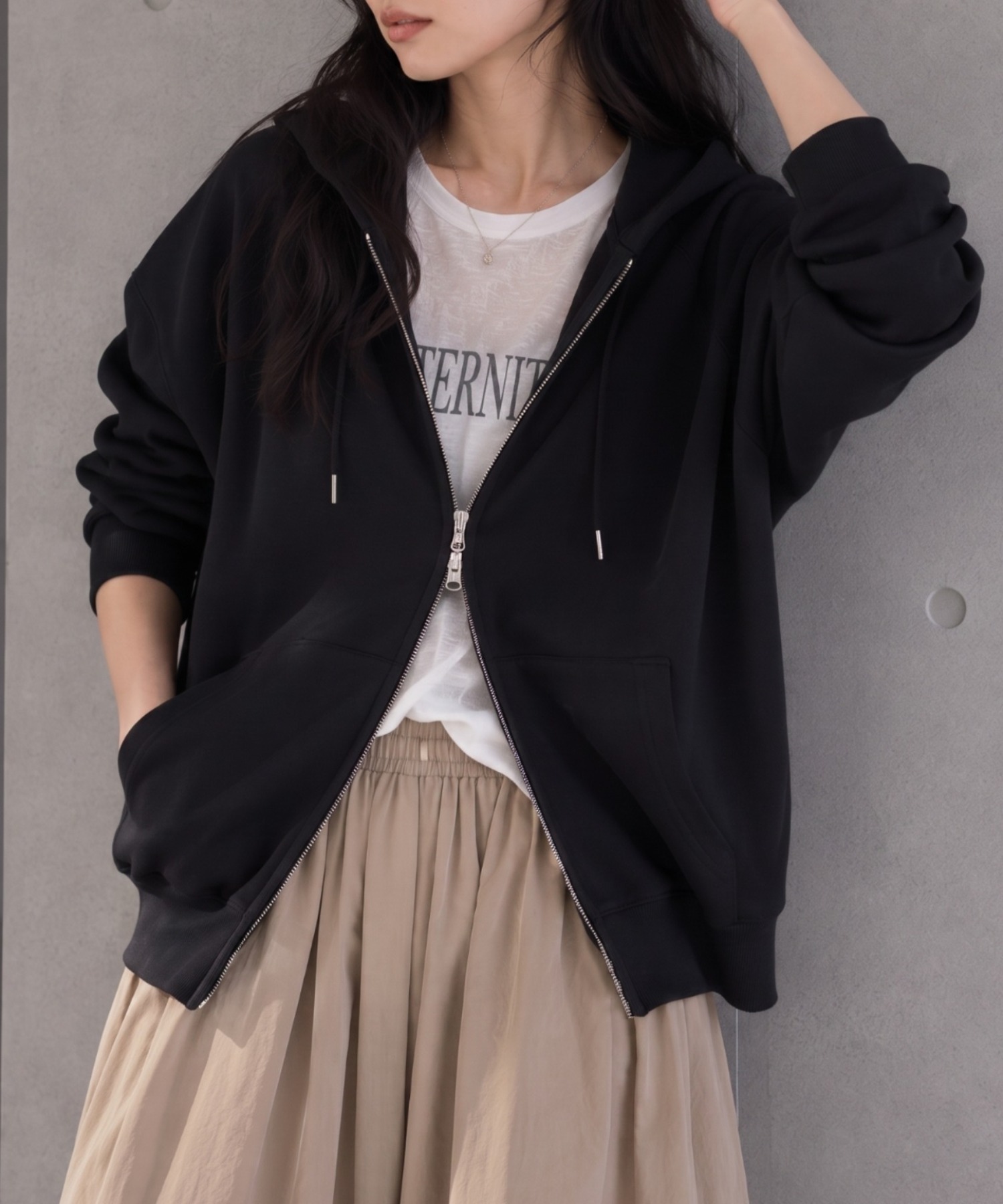 black チュニック丈ver.
モデル身長：157cm