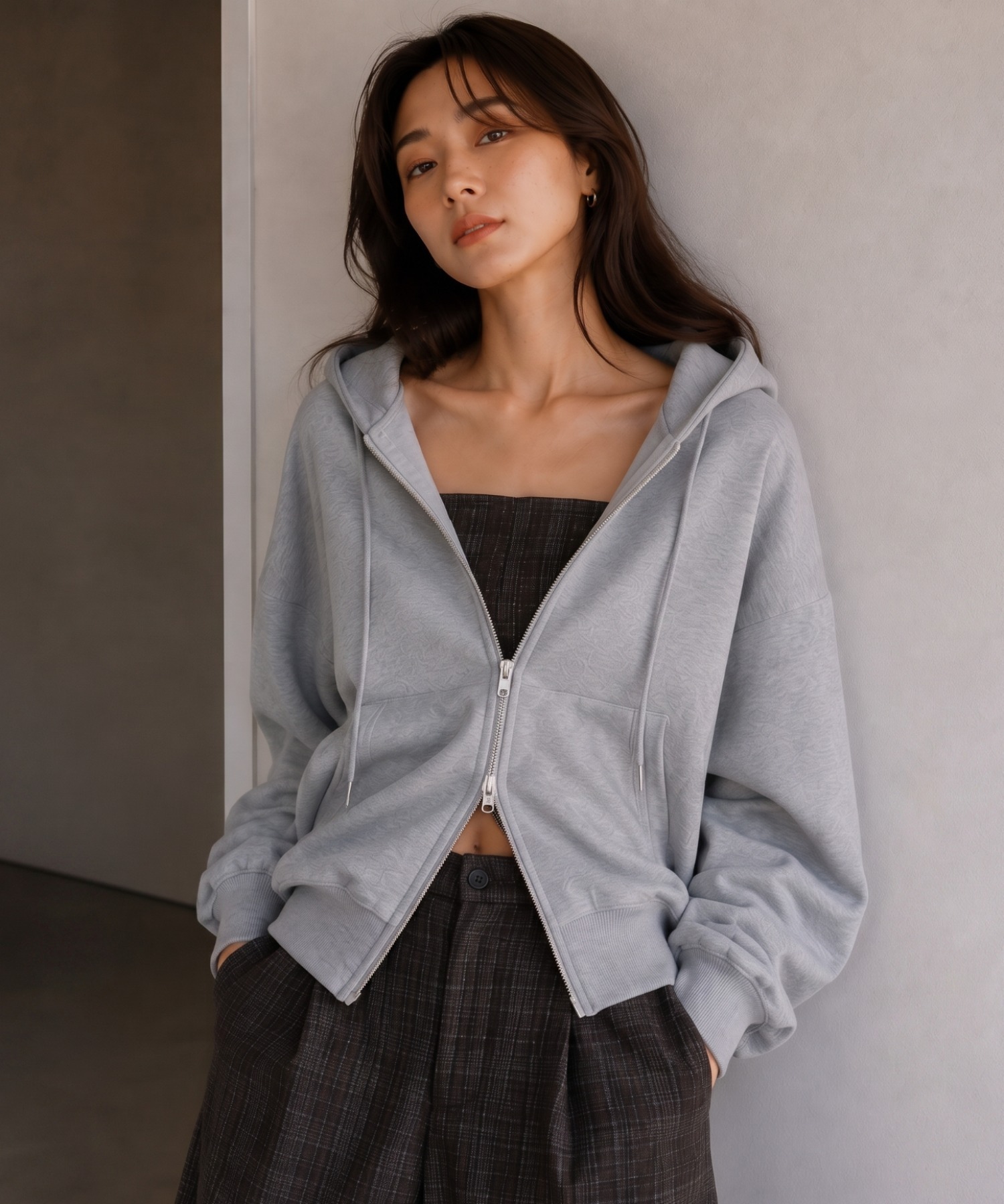 gray ショート丈ver.
モデル身長：157cm