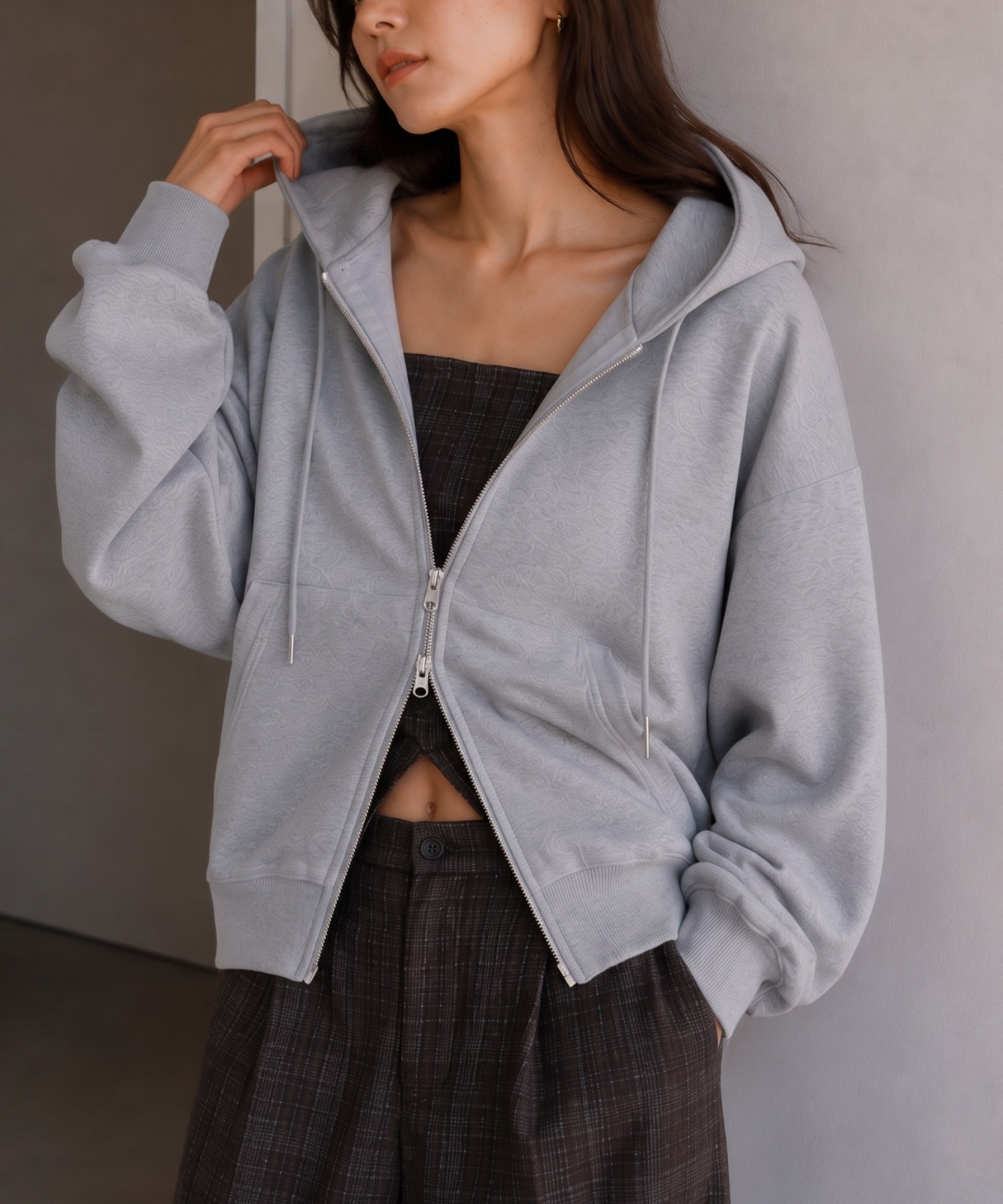 gray ショート丈ver.
モデル身長：157cm