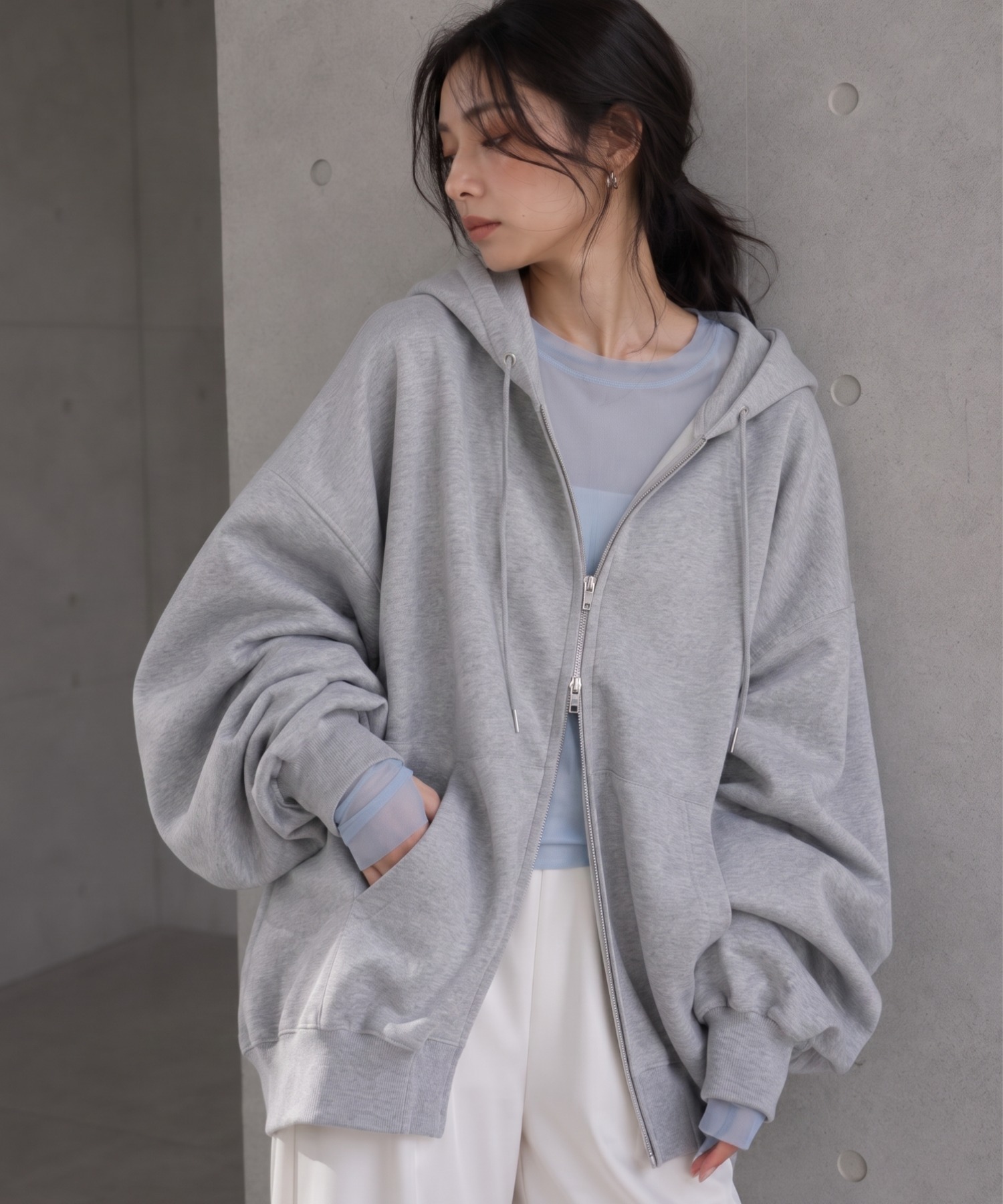 gray チュニック丈ver.
モデル身長：156cm