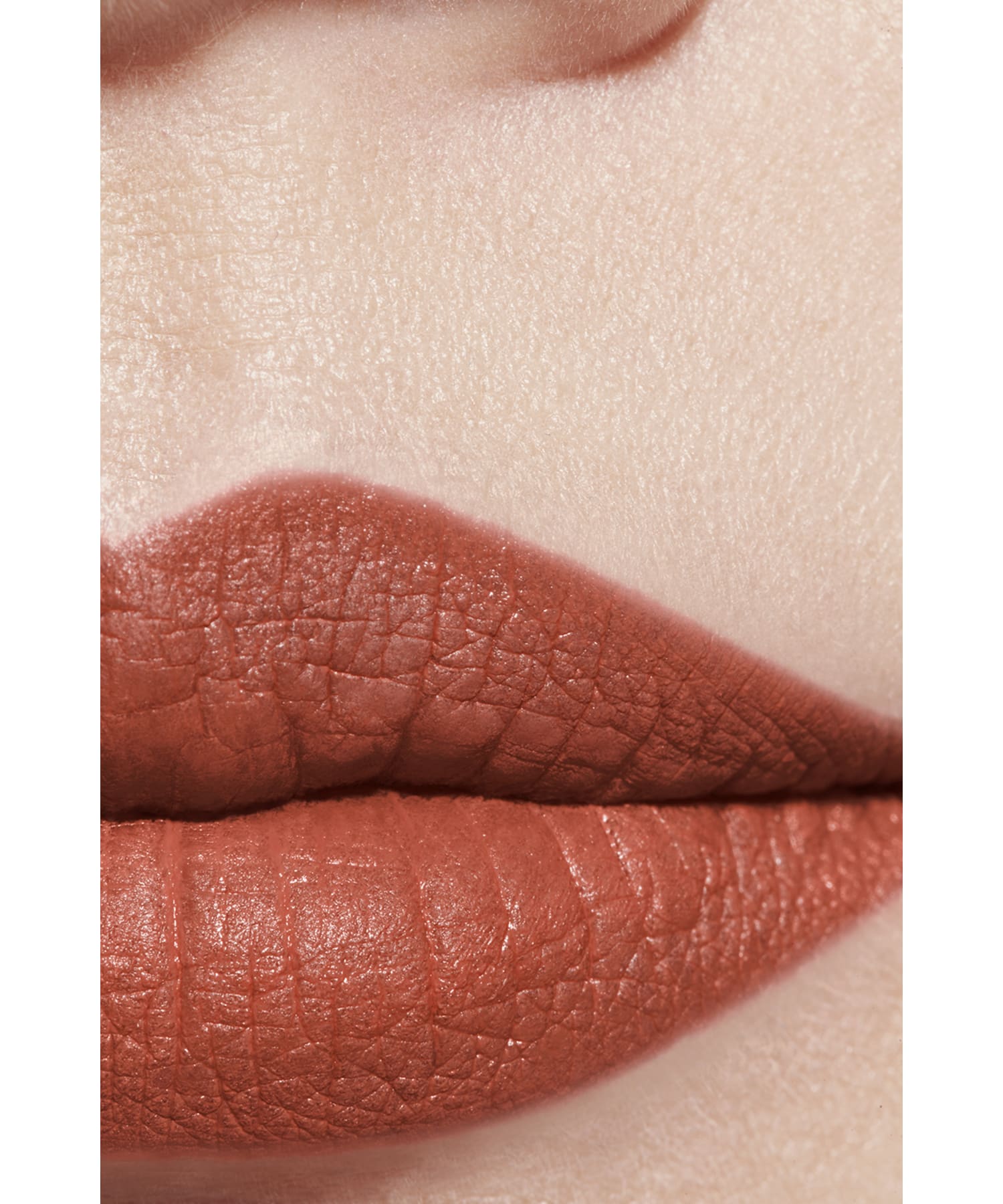 シャネル / 447 リップスティック ROUGE ALLURE VELVET LES PERLES Luminous matte lip colour 447