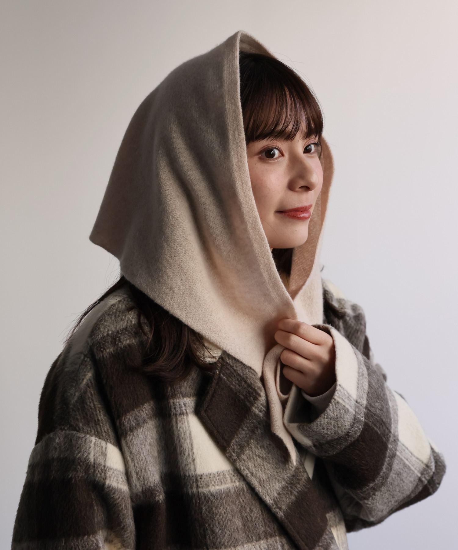 ライトベージュ