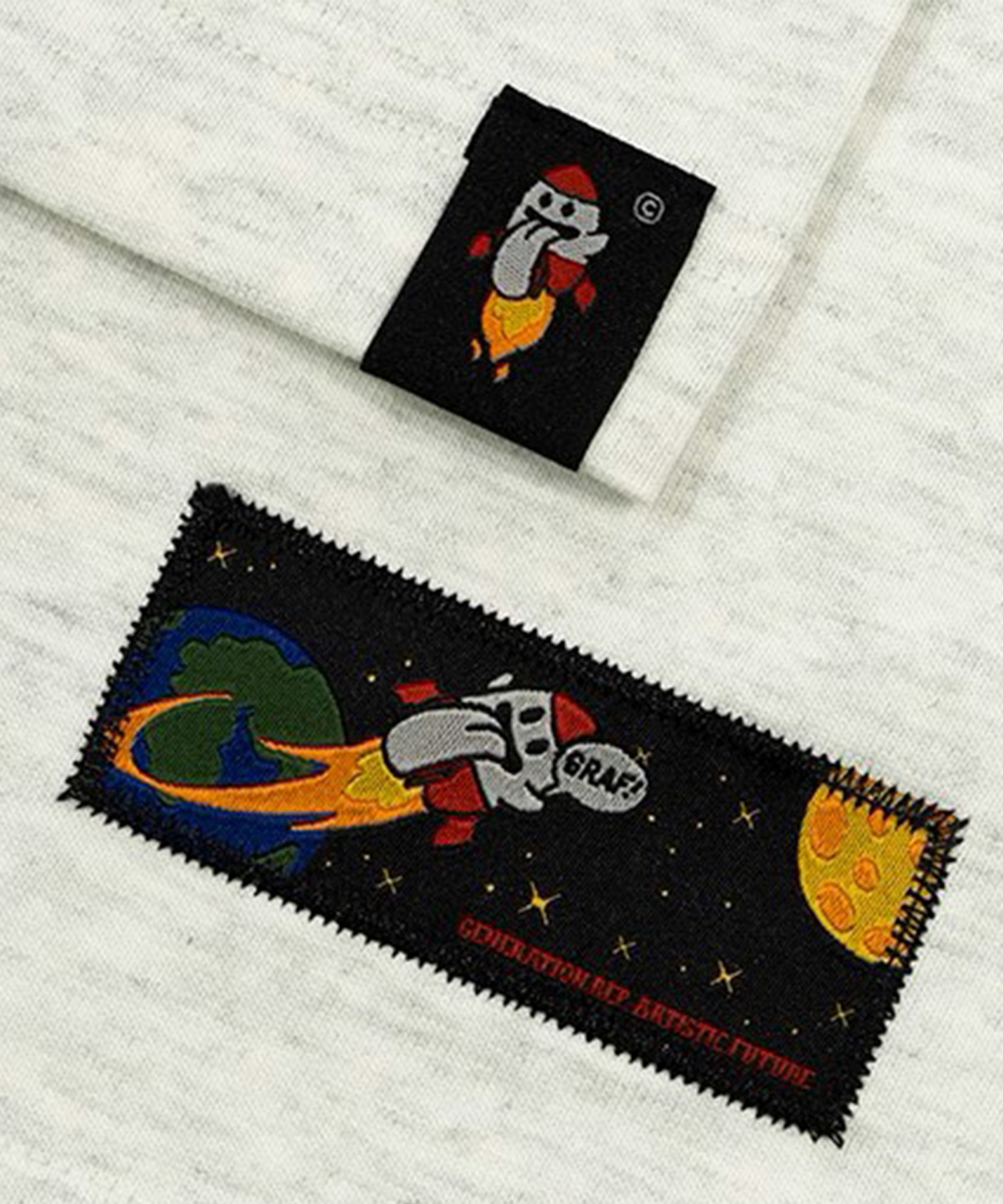 A'GEM/9 × .kom 『GRAF&WU/グラフアンドユー』アイスゴーストT