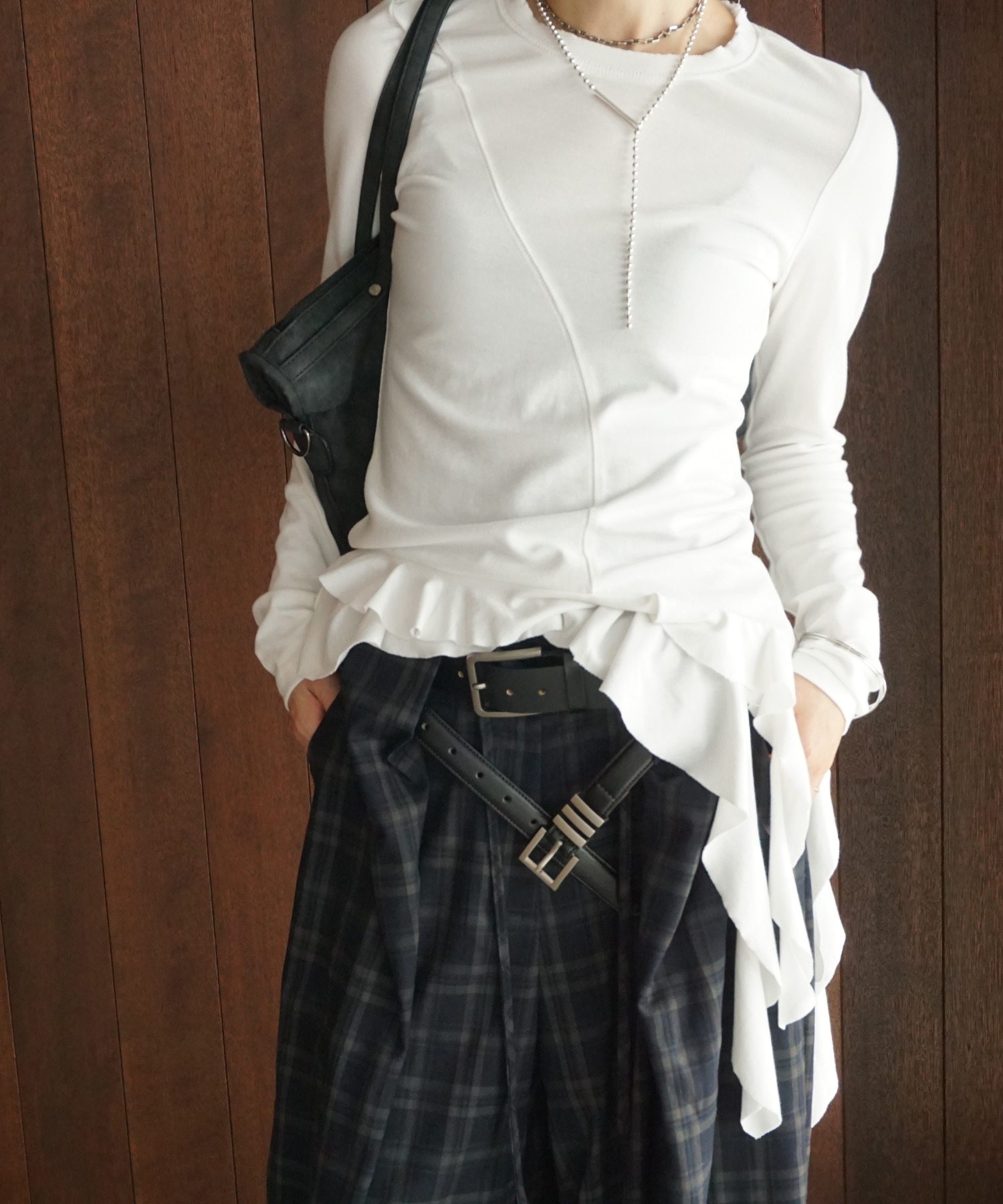 アシメ　フリルトップス　ホワイト アシメフリルブラウス | natural couture(ナチュラルクチュール