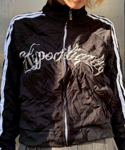 ATTACHMENT 00s Archive 短丈 Iライン ジャケット A'GEM/9 × .kom『A'gem/エージェム』Cropped Line Track Jacket /短丈