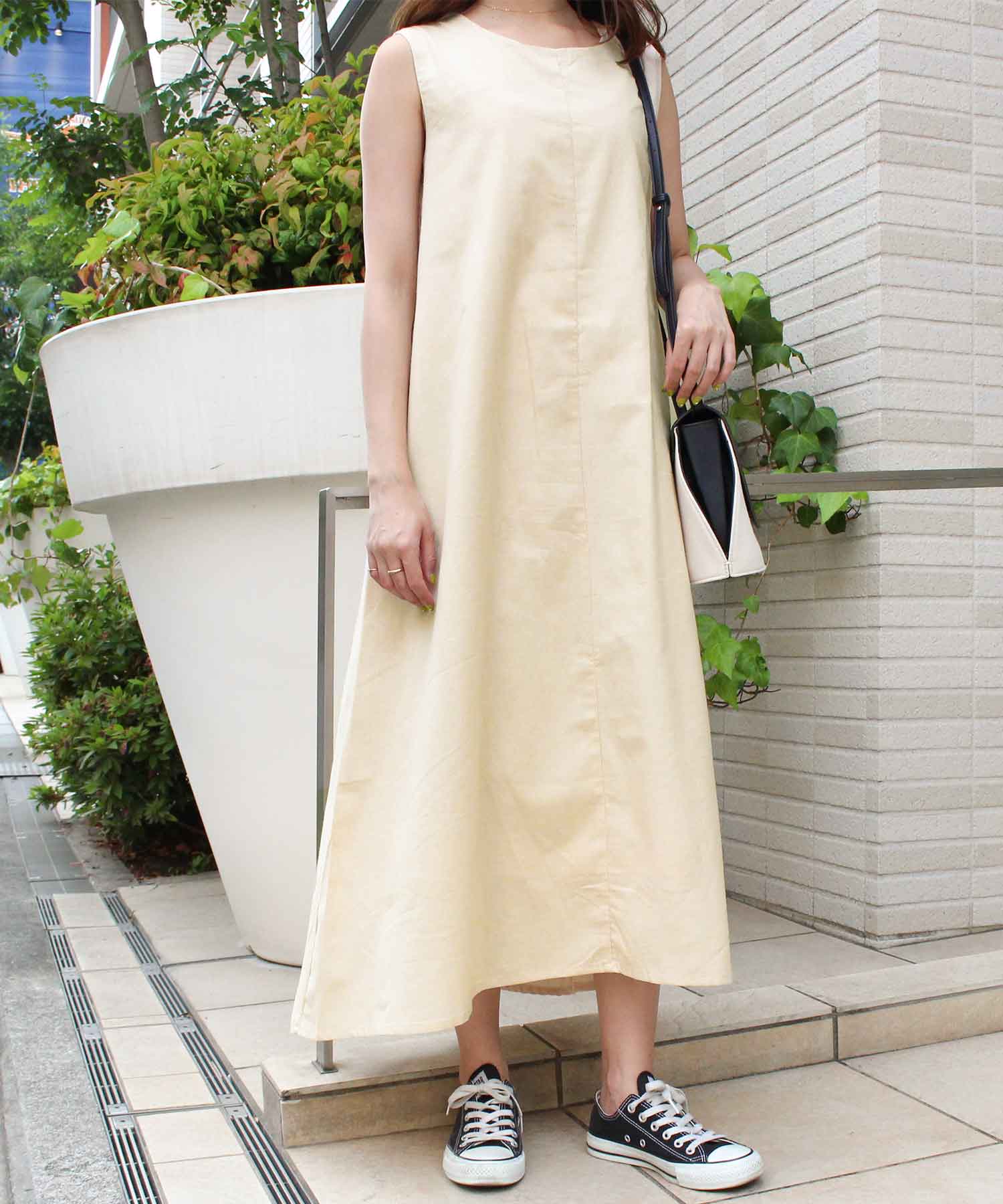 ノースリーブフレアワンピース Urban Tales Com