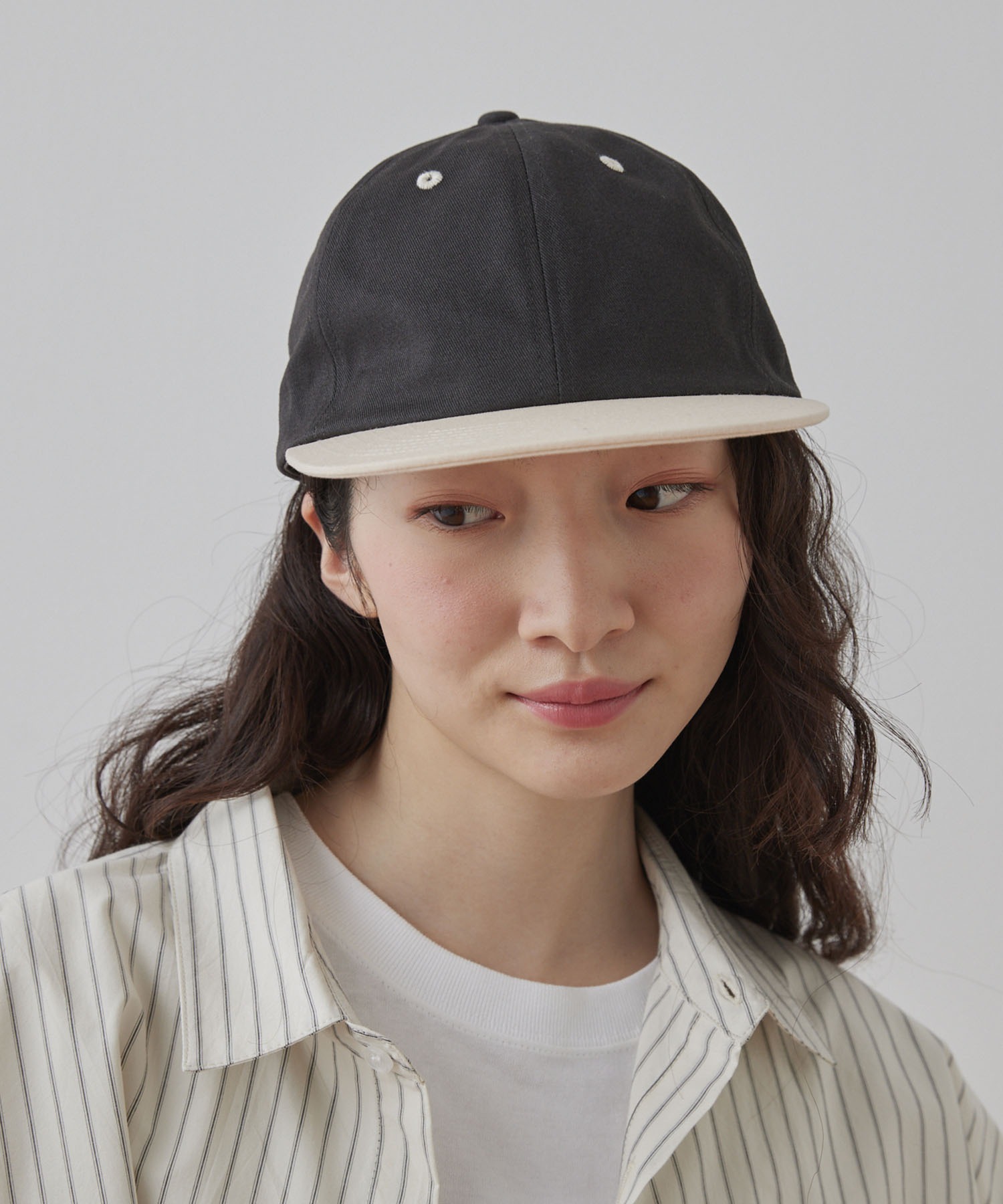 Unblend】バイカラー フラットキャップ Unblend│MONO-MART